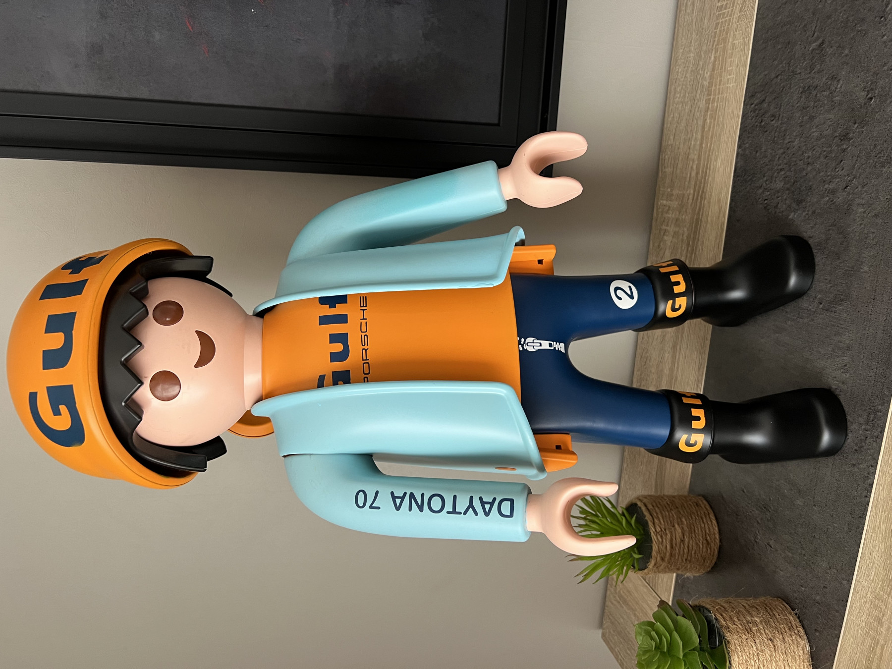 Guillaume Anthony, Playmobil, sculpture - Artalistic online contemporary art buying and selling gallery
