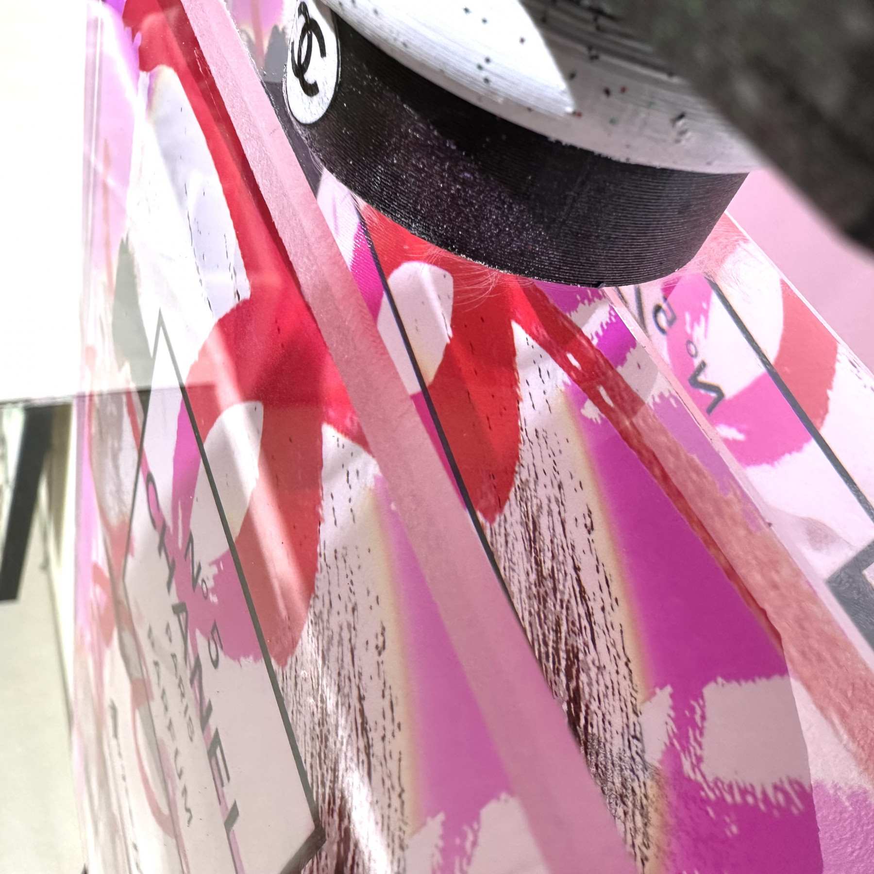 Patrick Cornée, Luxury Chanel n°5, sculpture - Artalistic online contemporary art buying and selling gallery