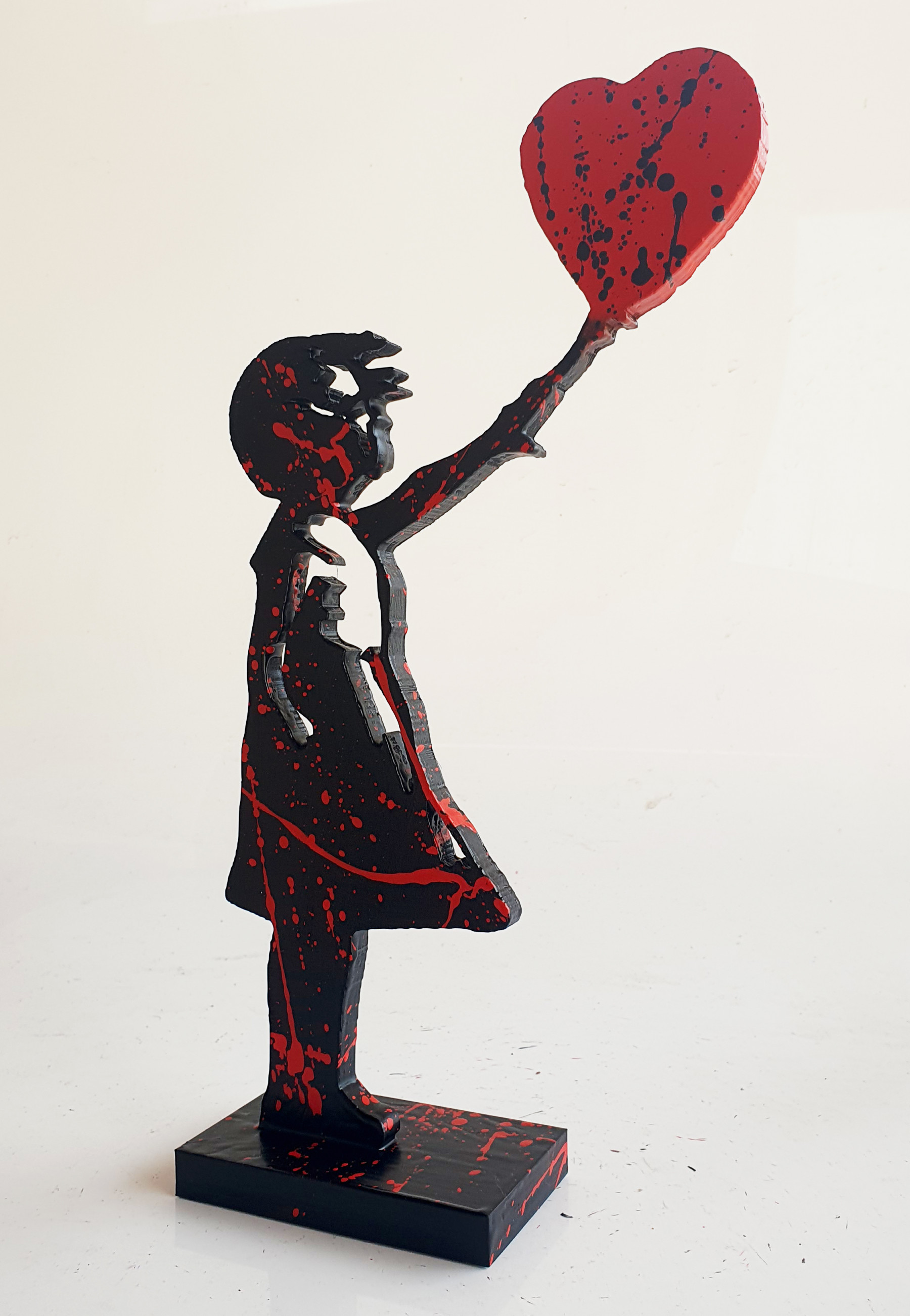 Spaco, Fille Banksy, sculpture - Artalistic online contemporary art buying and selling gallery