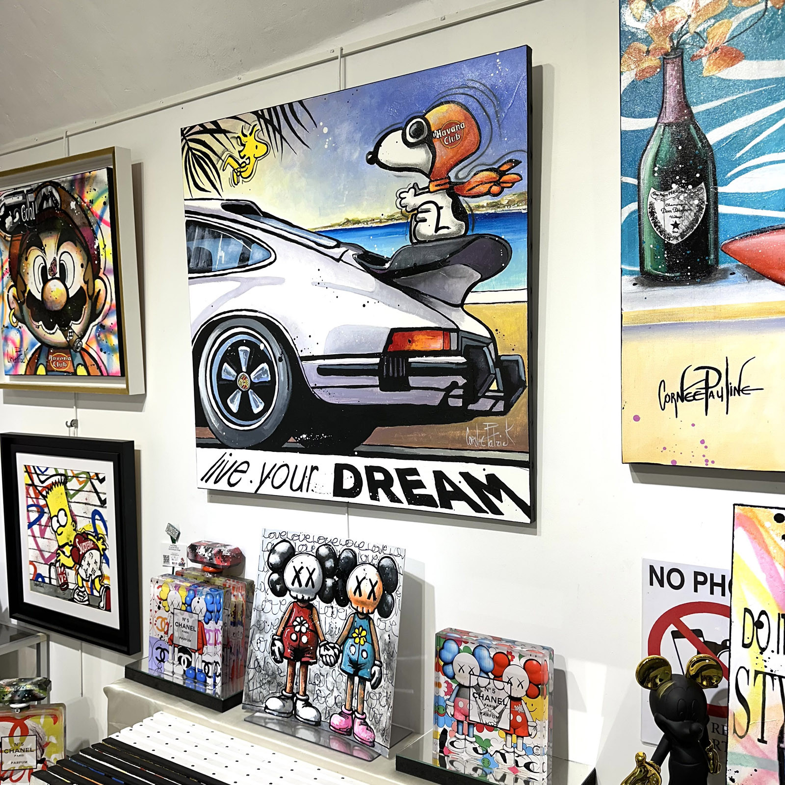 Patrick Cornée, Snoopy vit son rêve, painting - Artalistic online contemporary art buying and selling gallery