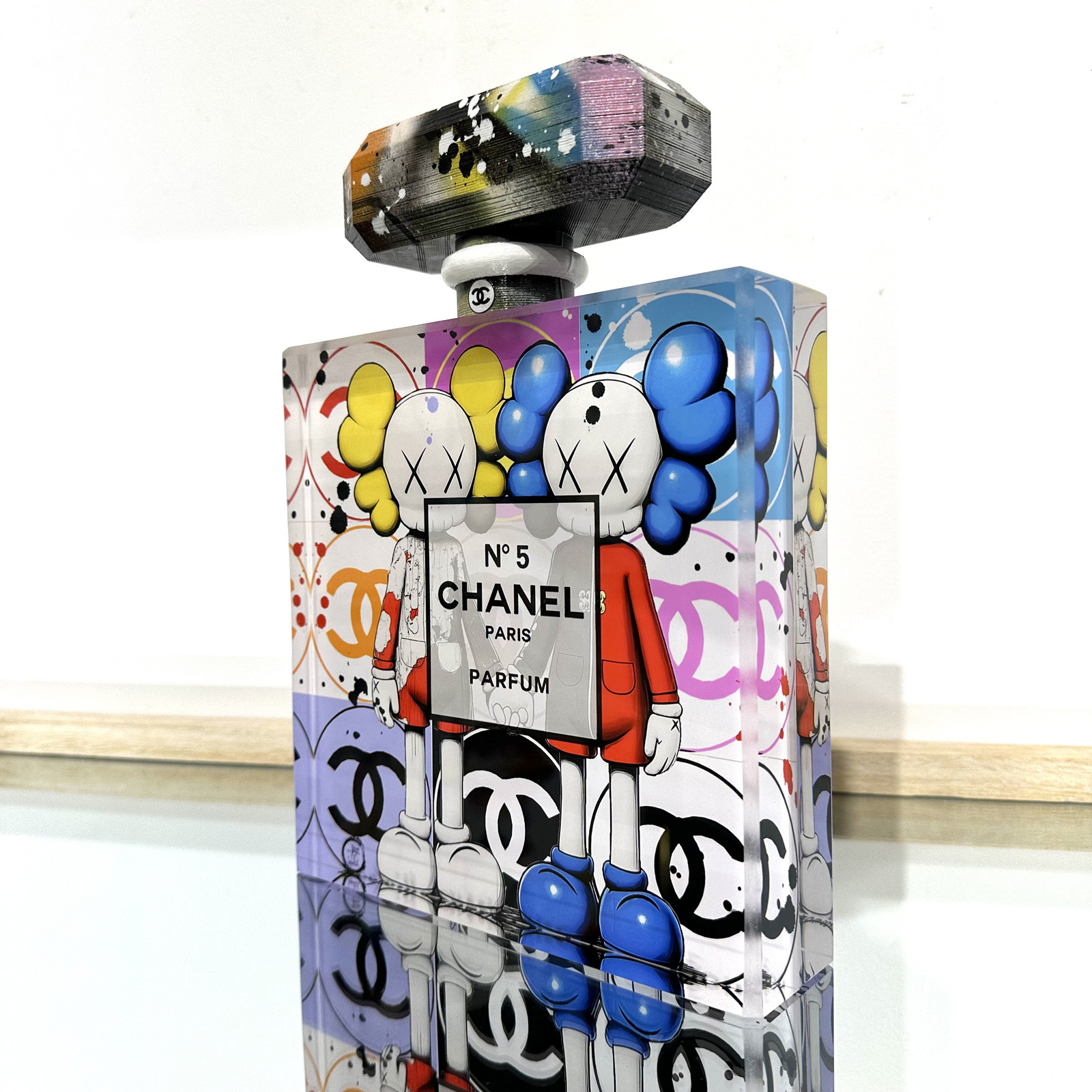 Patrick Cornée, Chanel n°5, l'amour fou, sculpture - Artalistic online contemporary art buying and selling gallery