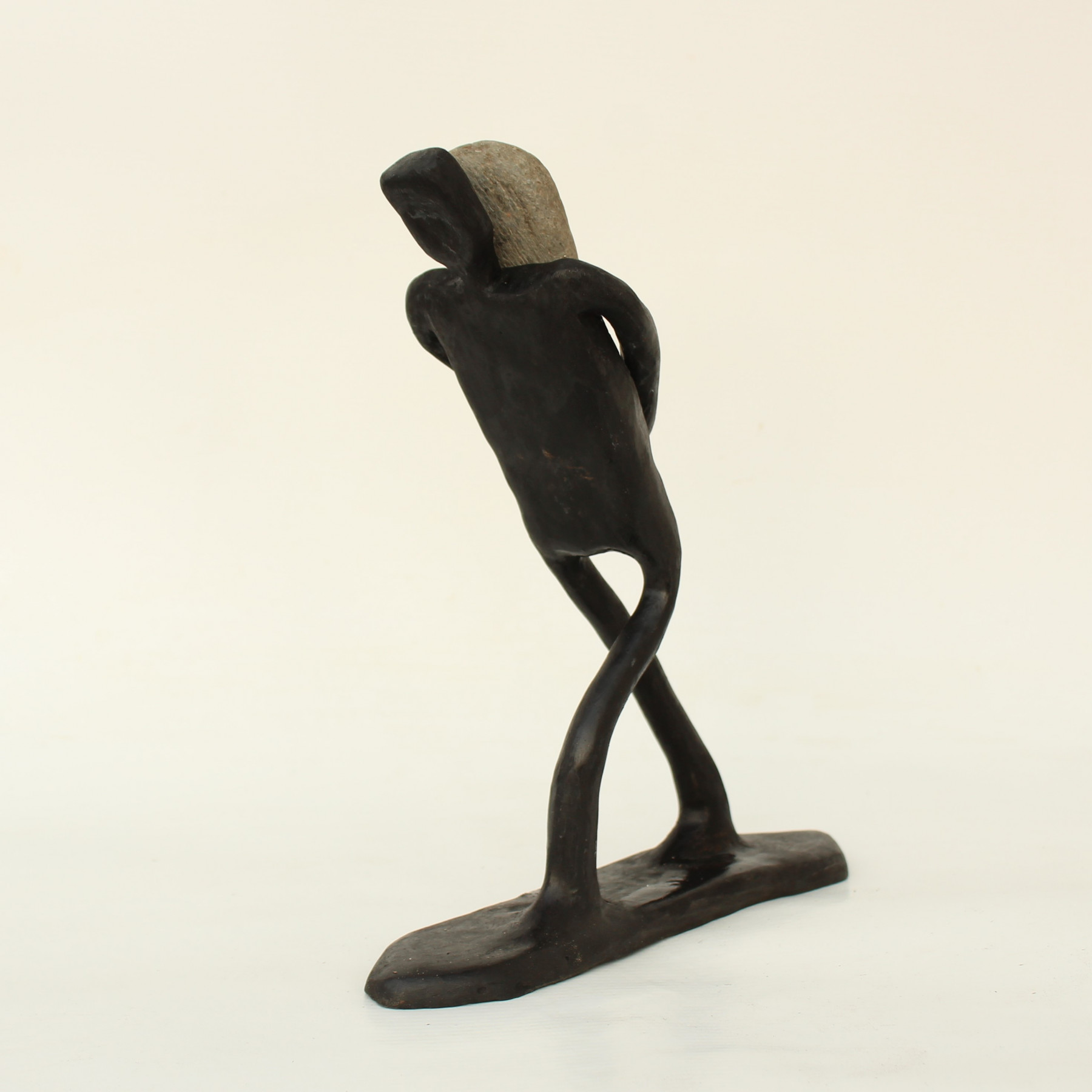 Didier Fournier, L'homme qui porte, sculpture - Artalistic online contemporary art buying and selling gallery