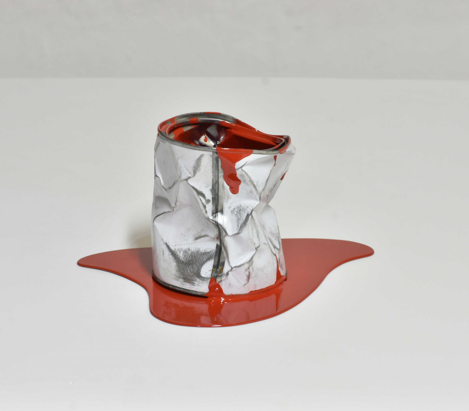 Yannick Bouillault, Le vieux pot de peinture rouge, sculpture - Artalistic online contemporary art buying and selling gallery
