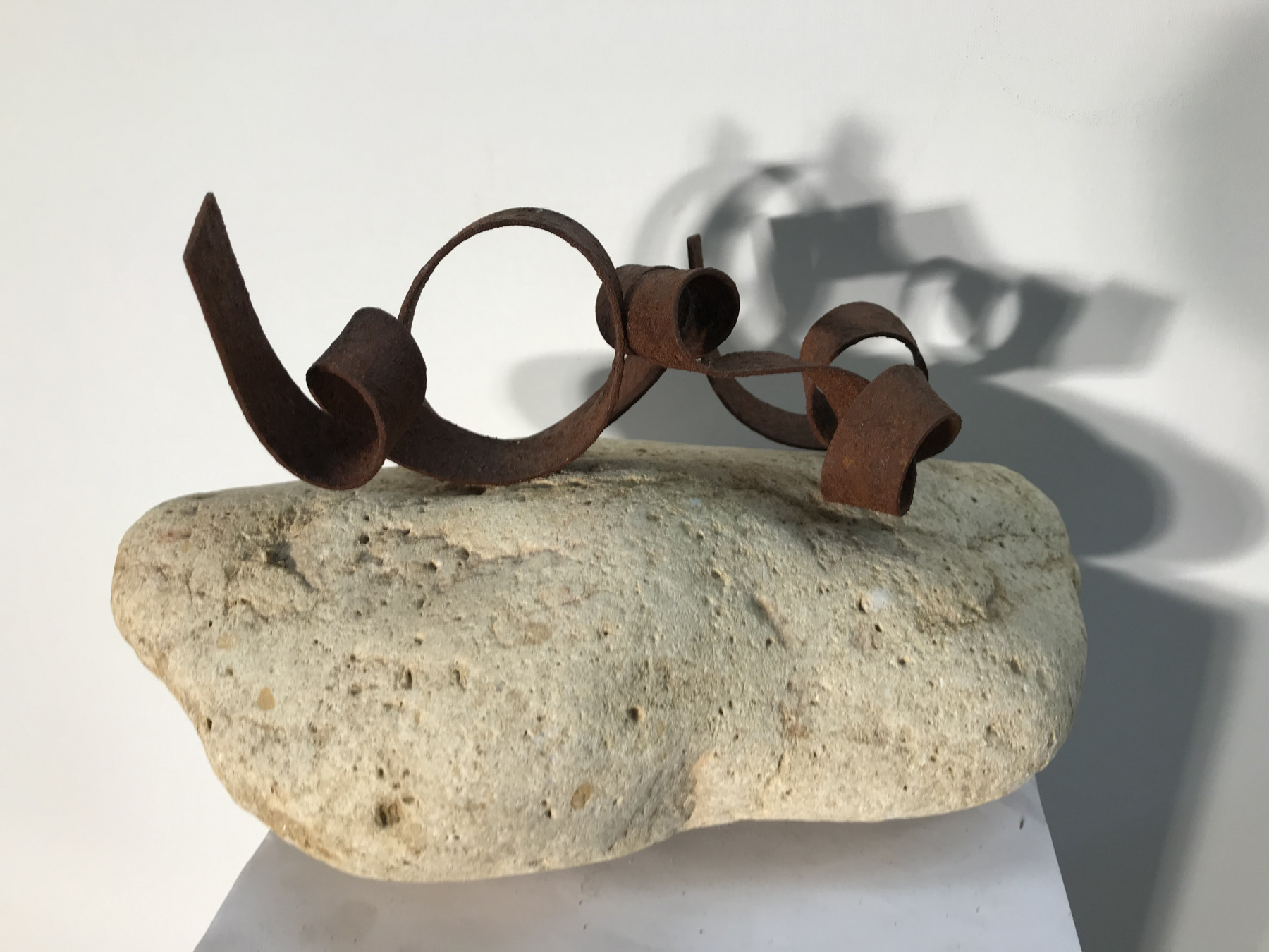 Ariel Elizondo Lizarragua, Conque, sculpture - Artalistic online contemporary art buying and selling gallery