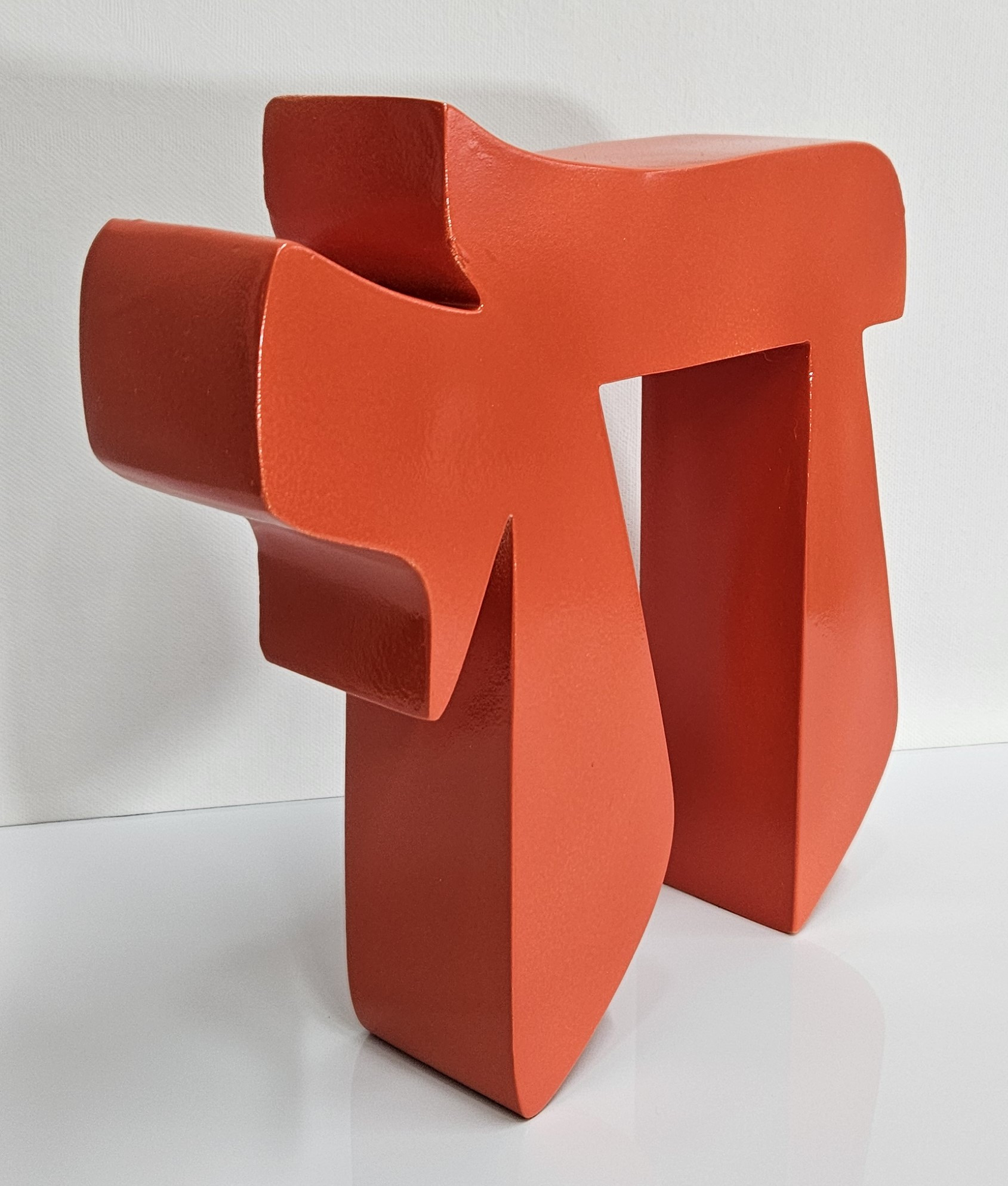 Shelby, Hay, sculpture - Artalistic online contemporary art buying and selling gallery