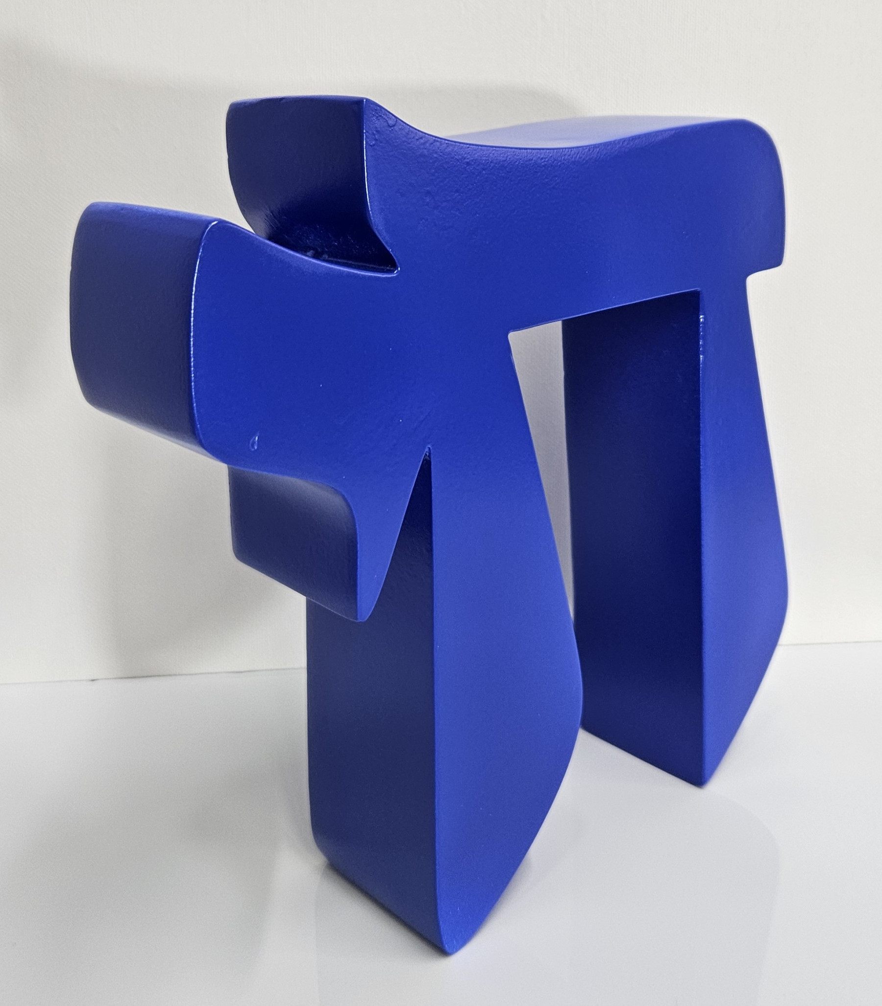 Shelby, Hay, sculpture - Artalistic online contemporary art buying and selling gallery