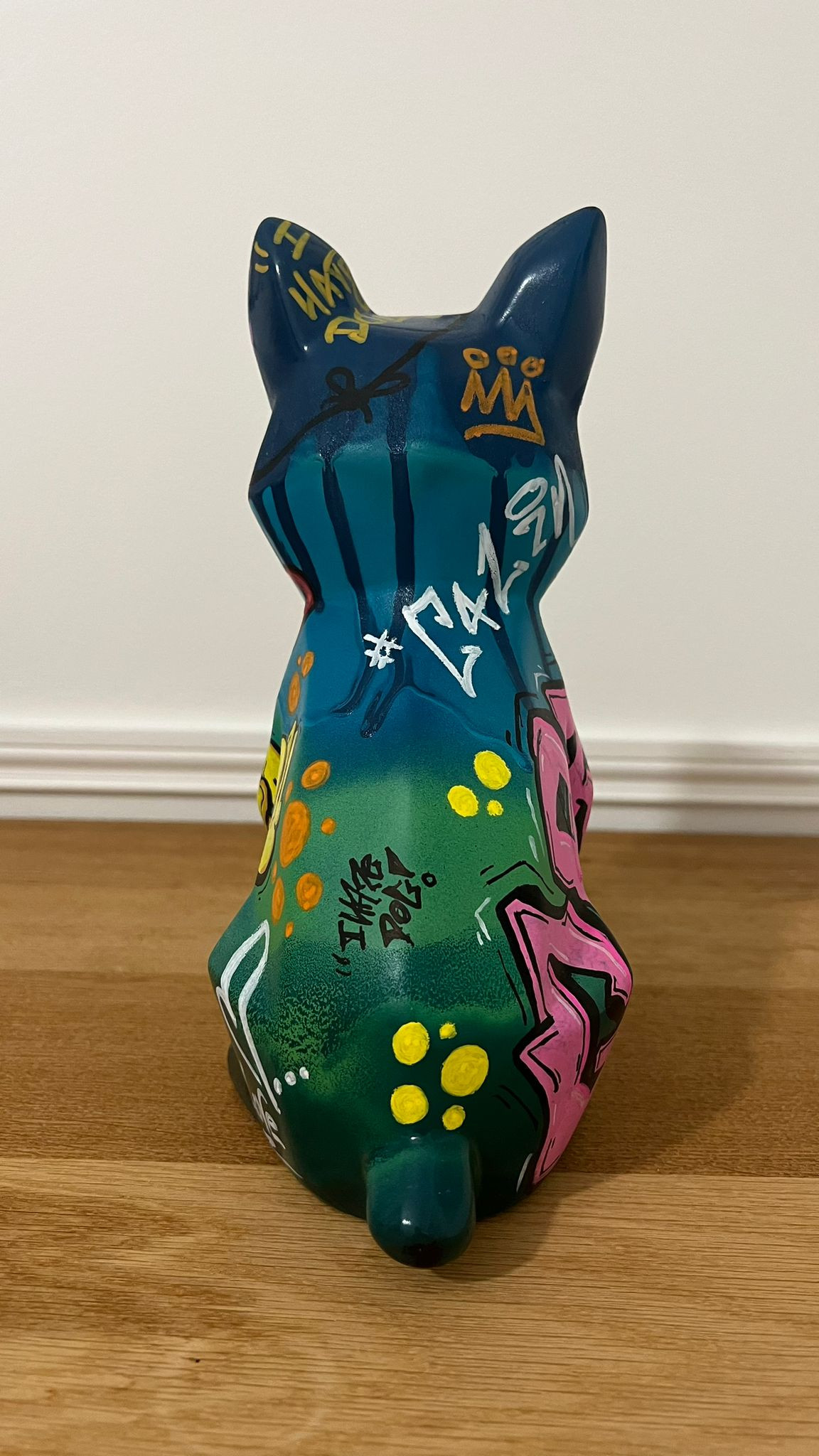 Tango, Tagg cat, sculpture - Artalistic online contemporary art buying and selling gallery