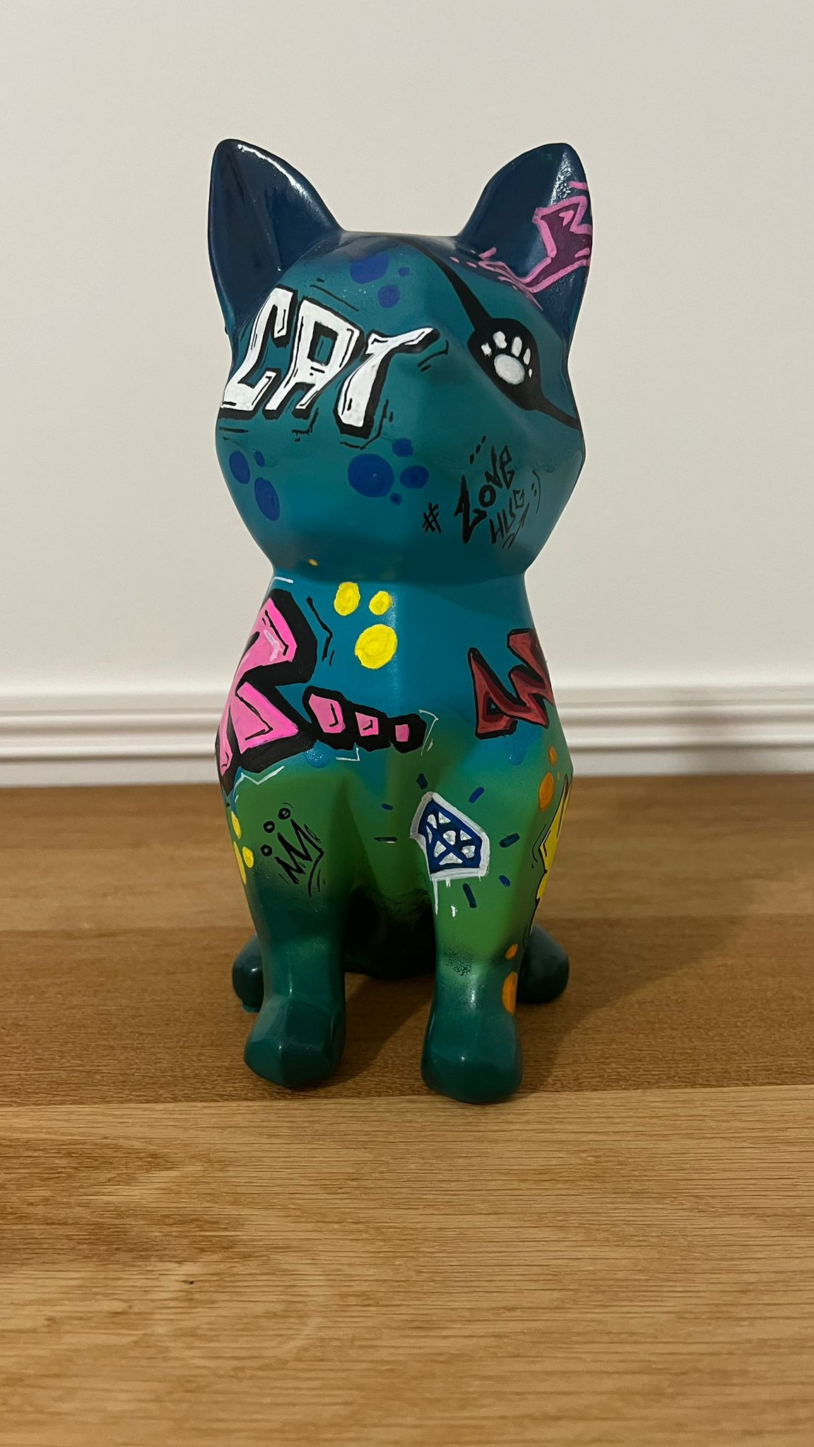 Tango, Tagg cat, sculpture - Artalistic online contemporary art buying and selling gallery