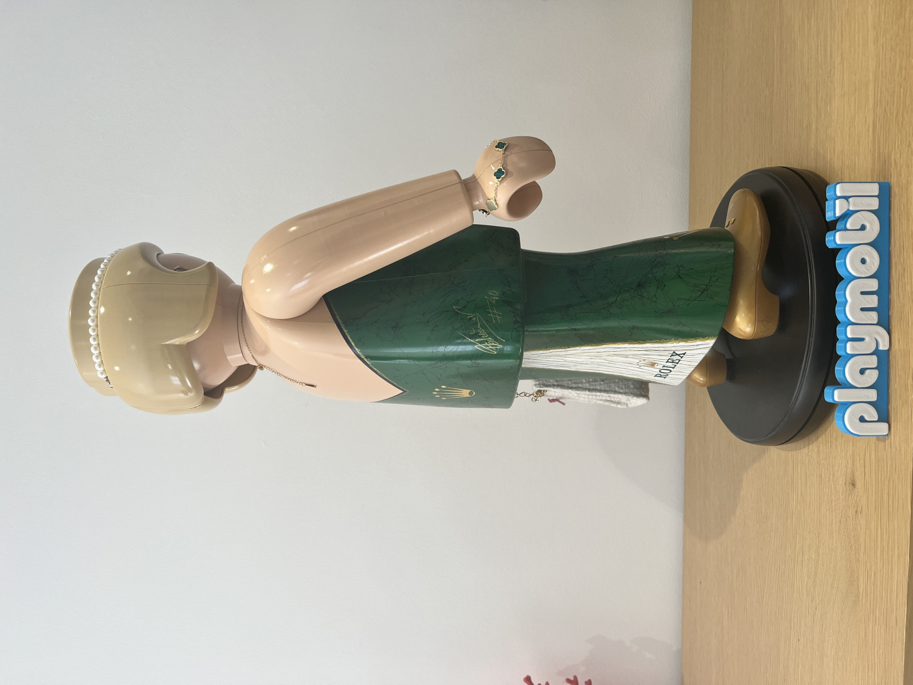 Vanessa Fodera, Playmobil, sculpture - Artalistic online contemporary art buying and selling gallery