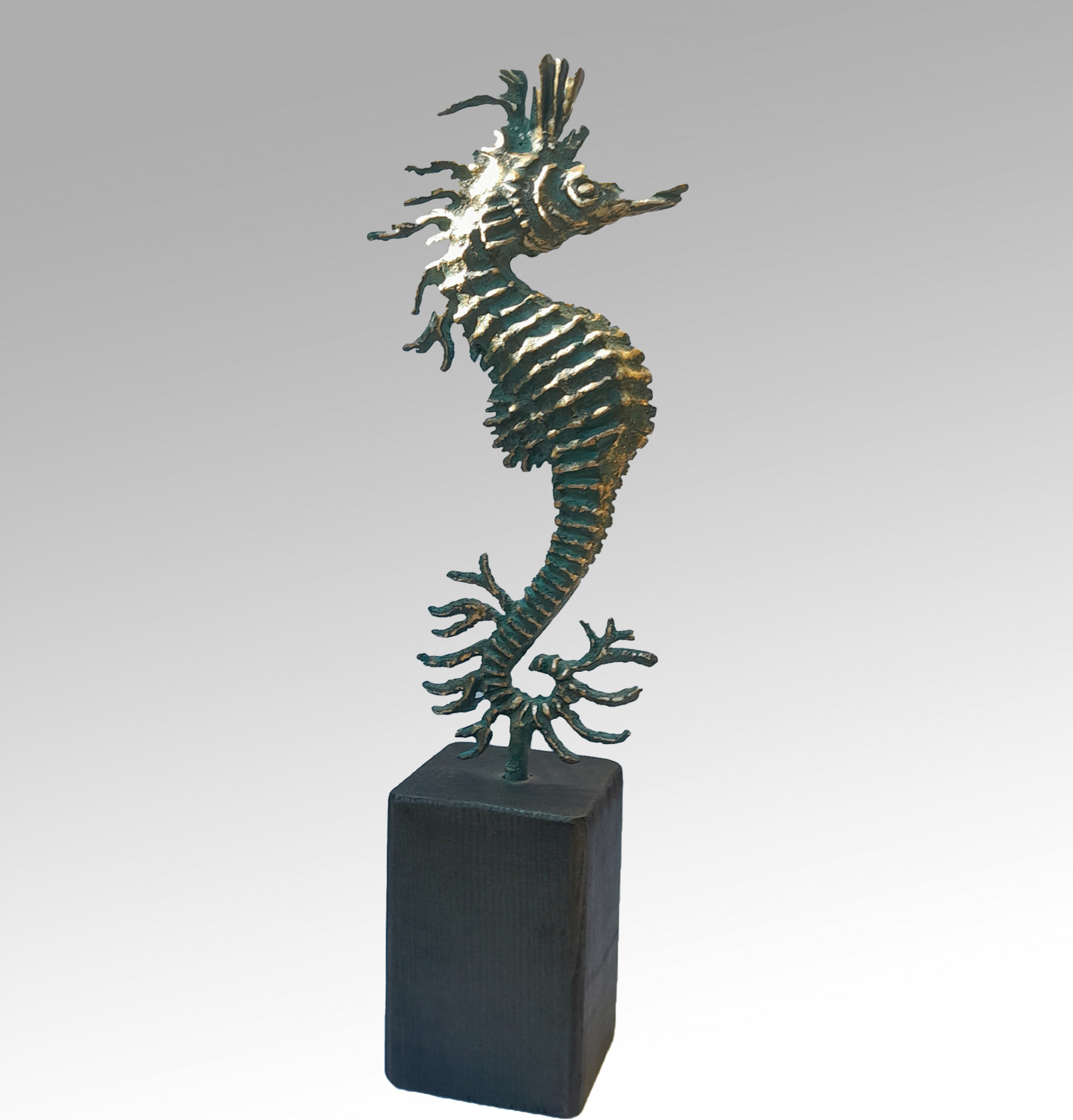 Les Hélènes, Sea Horse, sculpture - Artalistic online contemporary art buying and selling gallery