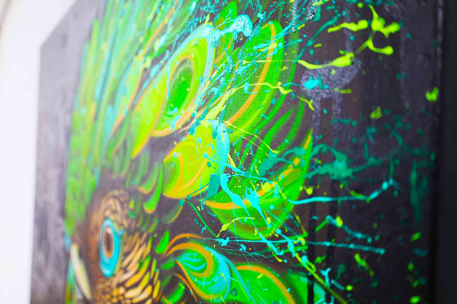 Vincent Bardou, The grace of the green parrot, painting - Artalistic online contemporary art buying and selling gallery