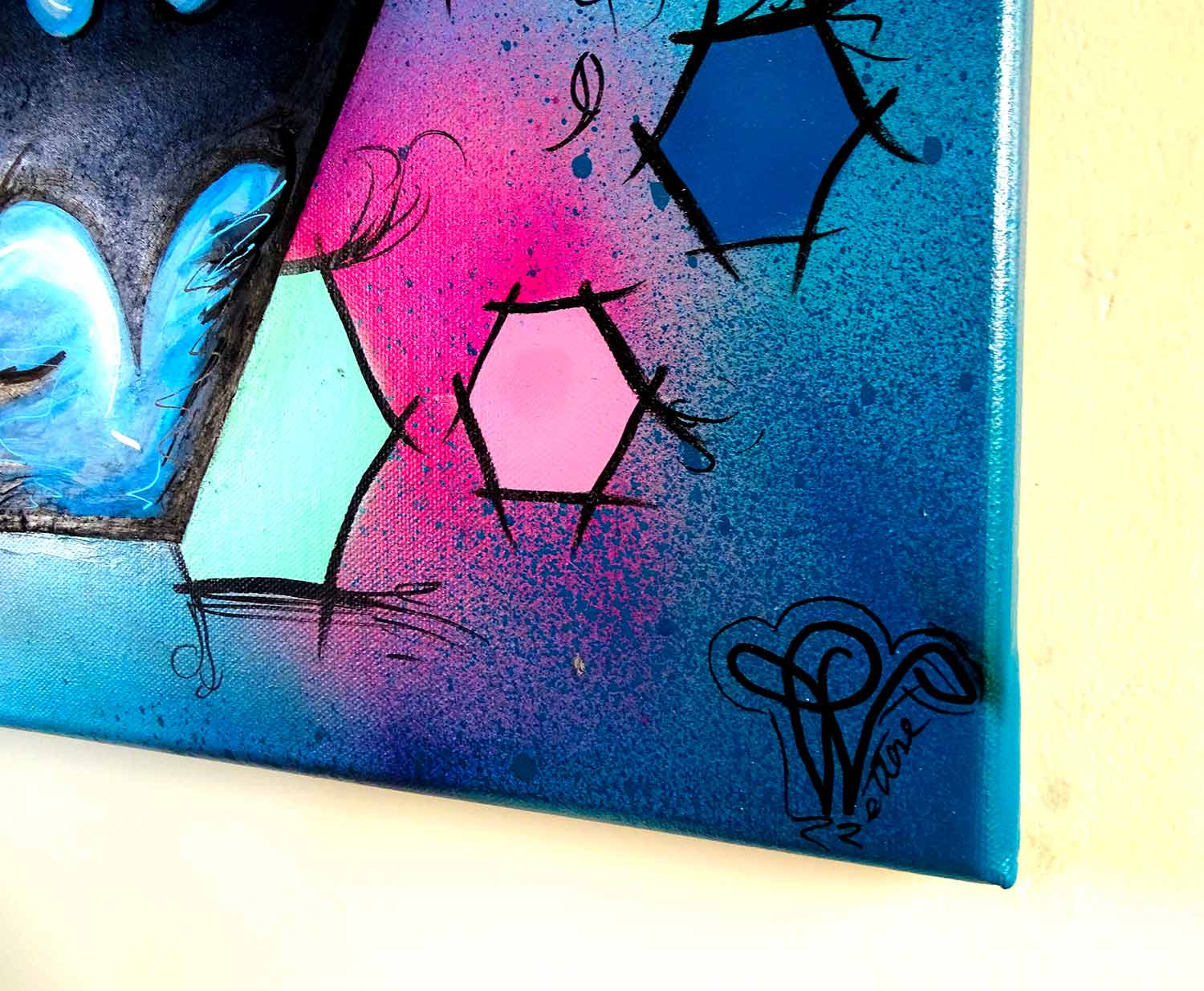 Priscilla Vettese, Hexa bat, painting - Artalistic online contemporary art buying and selling gallery