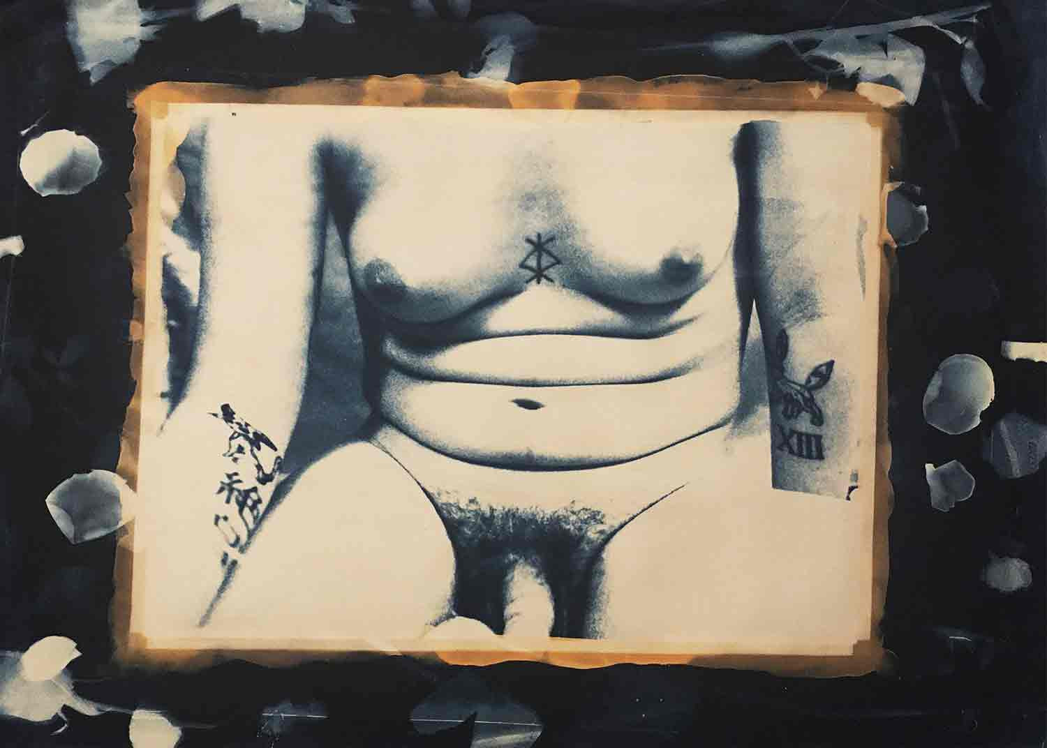 Dorothée Sarah, Rose, photo - Artalistic online contemporary art buying and selling gallery