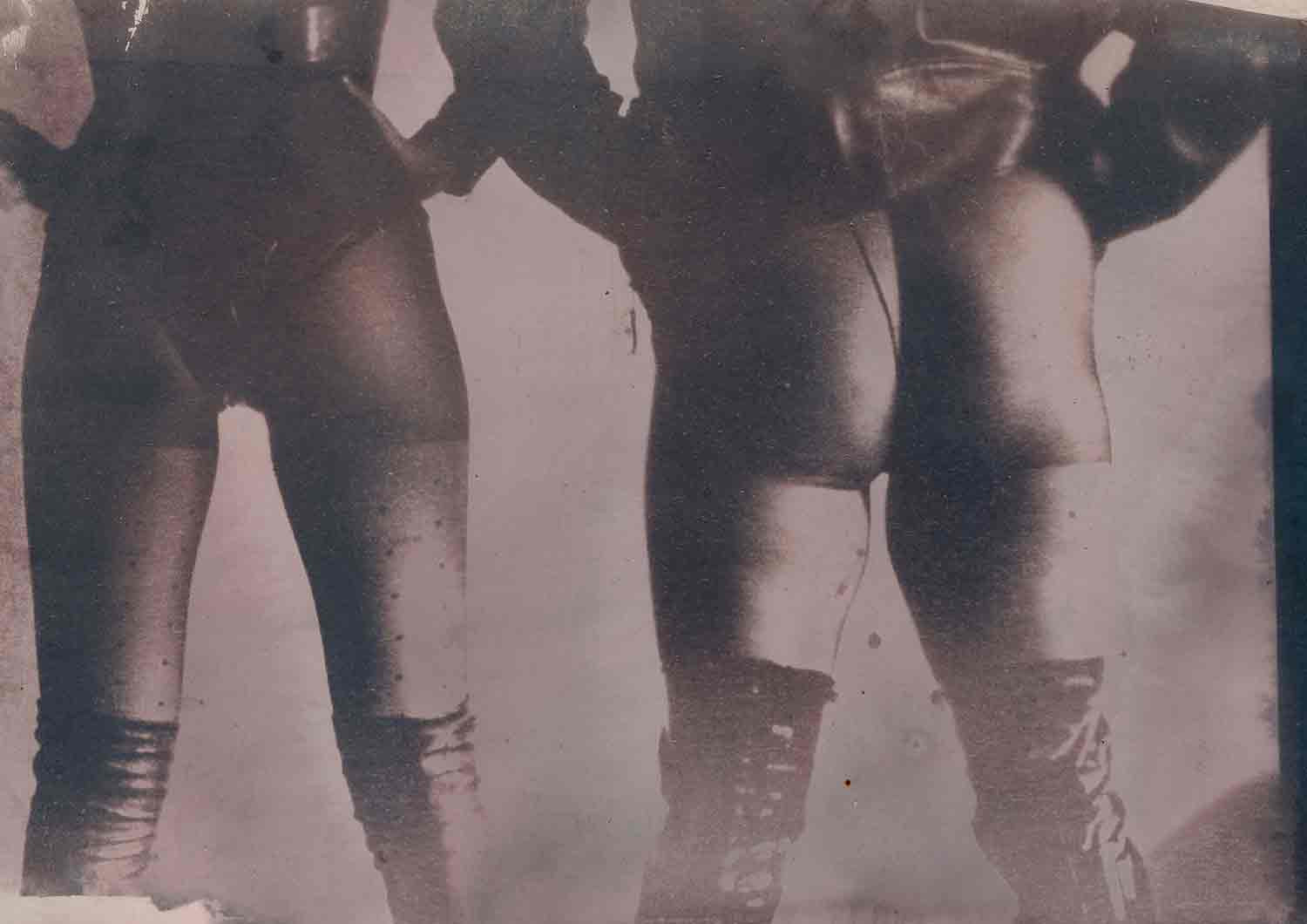 Dorothée Rose, Lise et Lola, photo - Artalistic online contemporary art buying and selling gallery