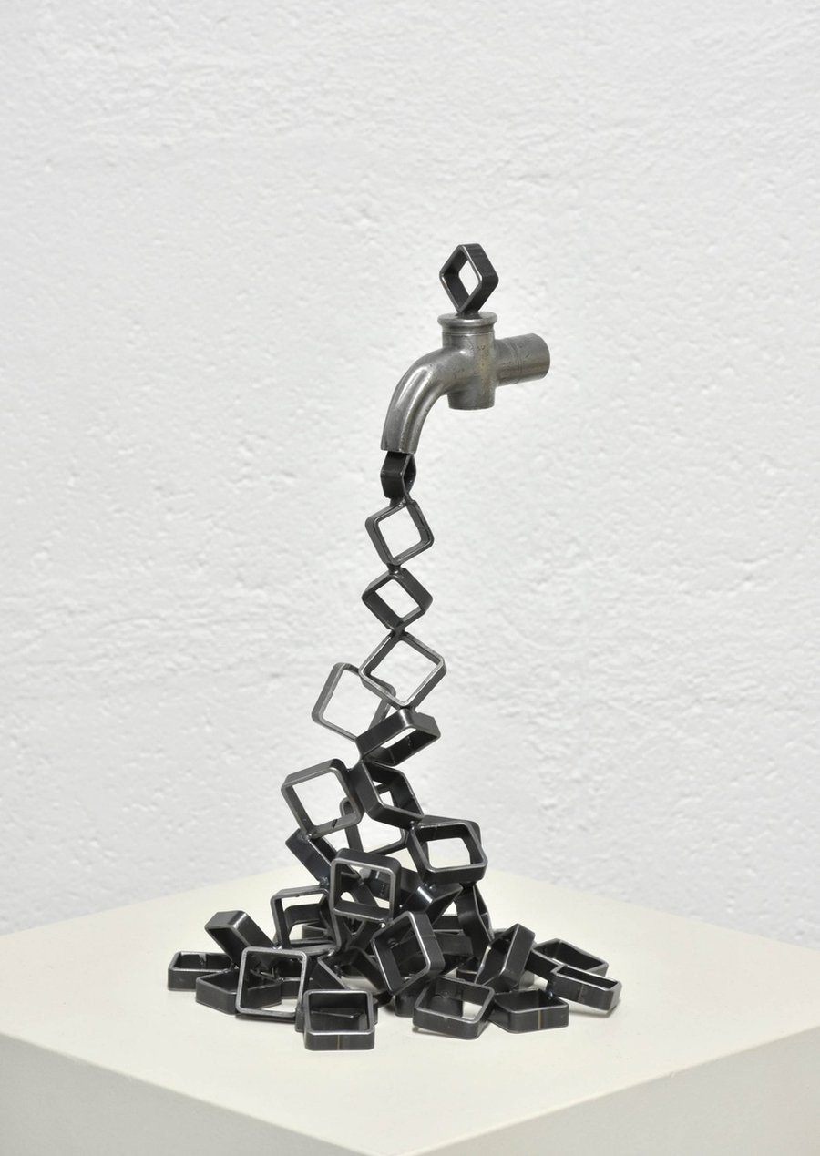 Yannick Bouillault, Le robinet surprenant, sculpture - Artalistic online contemporary art buying and selling gallery
