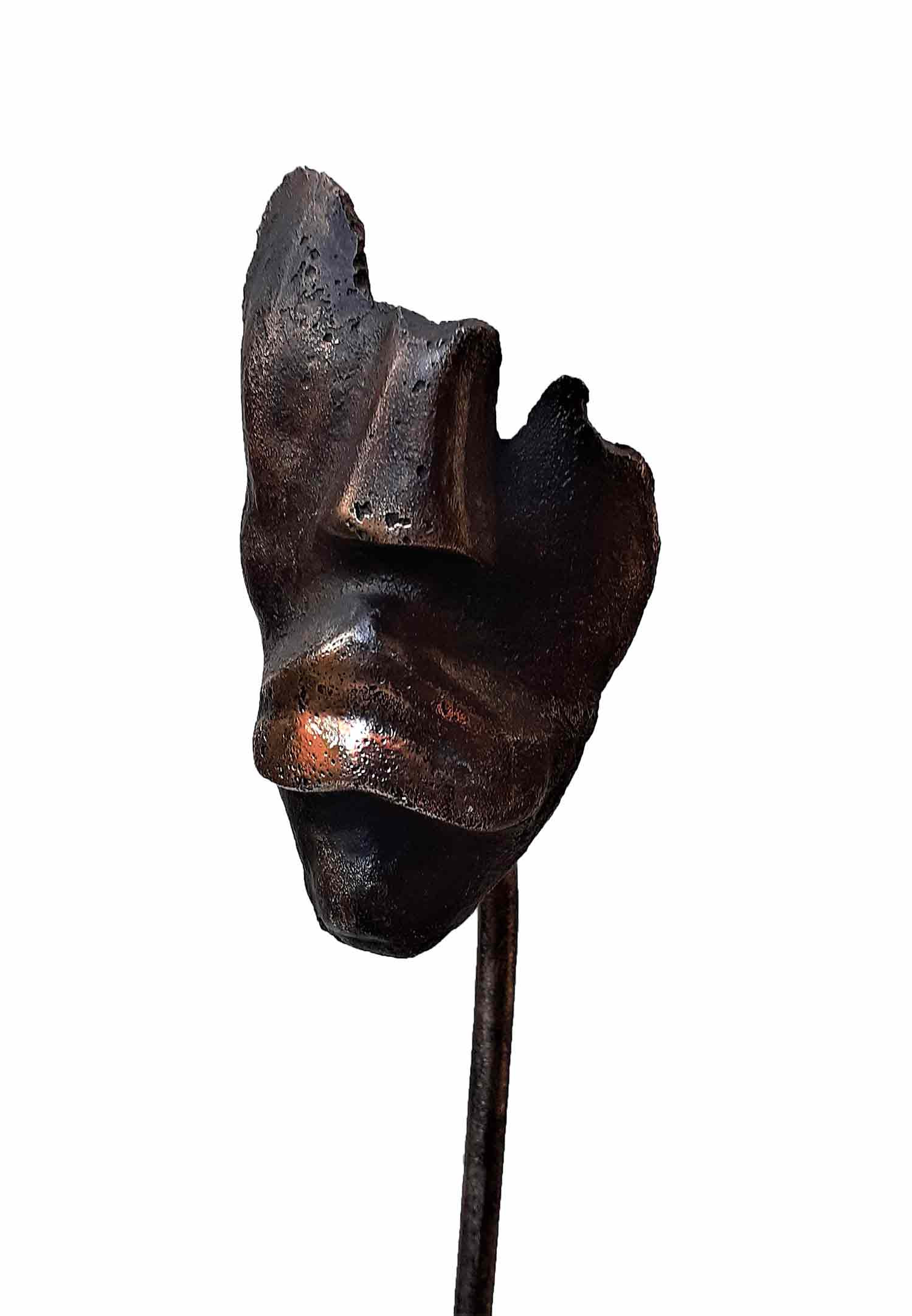 Les Hélènes, Esmeralda, sculpture - Artalistic online contemporary art buying and selling gallery