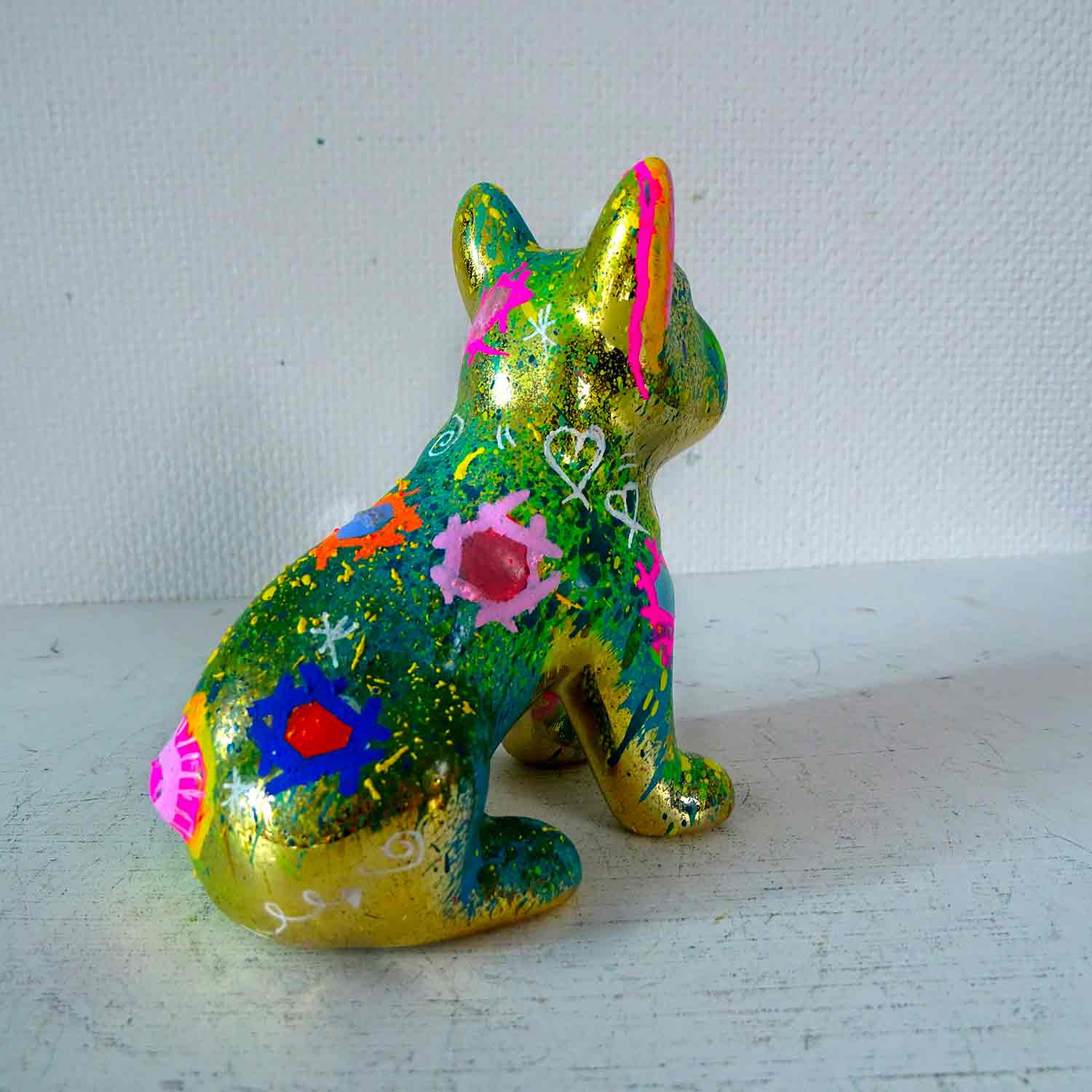 Priscilla Vettese, Mini Pop Bulldog #4, sculpture - Artalistic online contemporary art buying and selling gallery