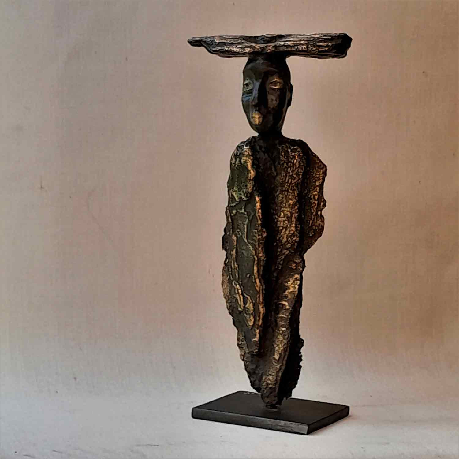 Les Hélènes, La Bienveillante, sculpture - Artalistic online contemporary art buying and selling gallery