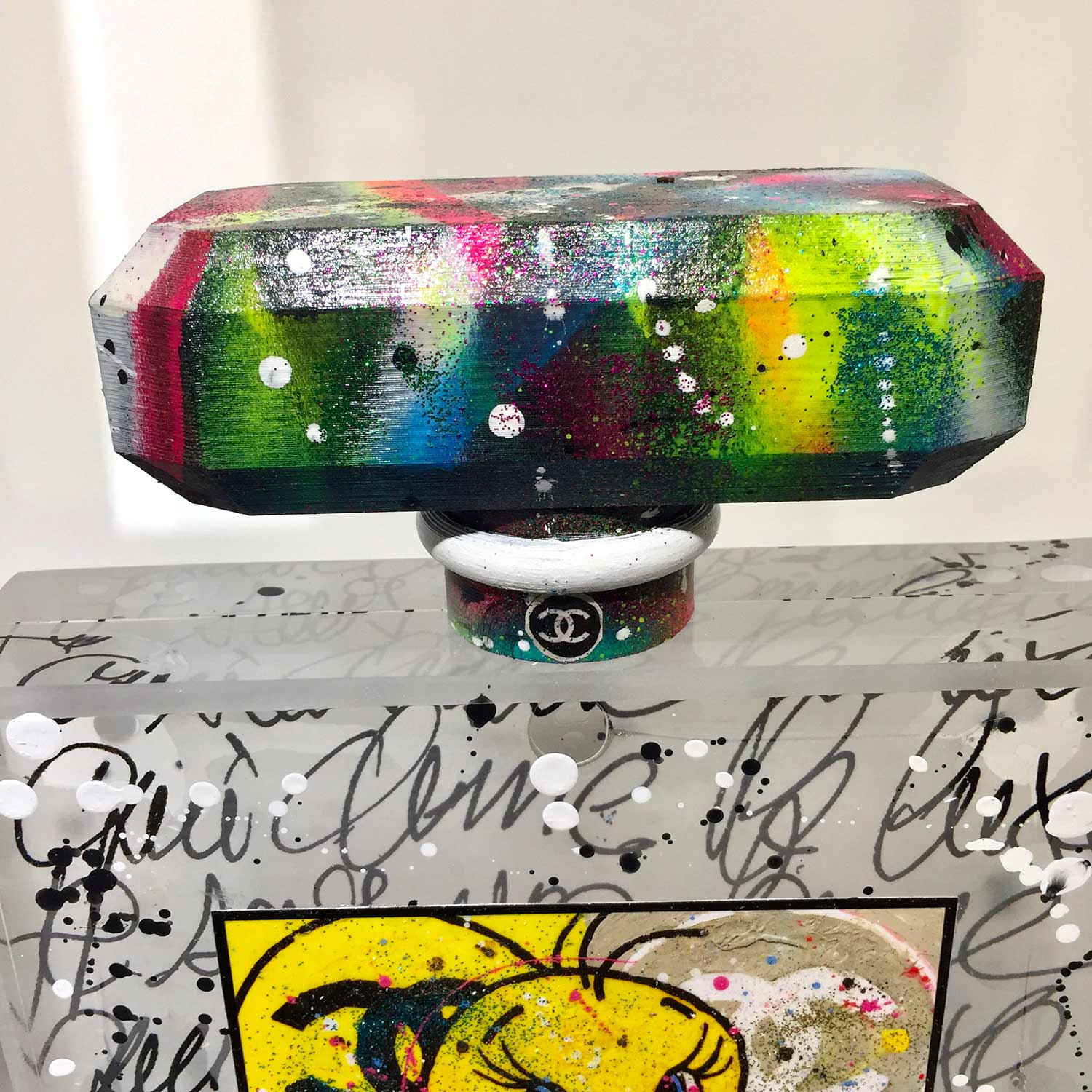 Patrick Cornée, Luxury Chanel n°5, Titi, sculpture - Artalistic online contemporary art buying and selling gallery