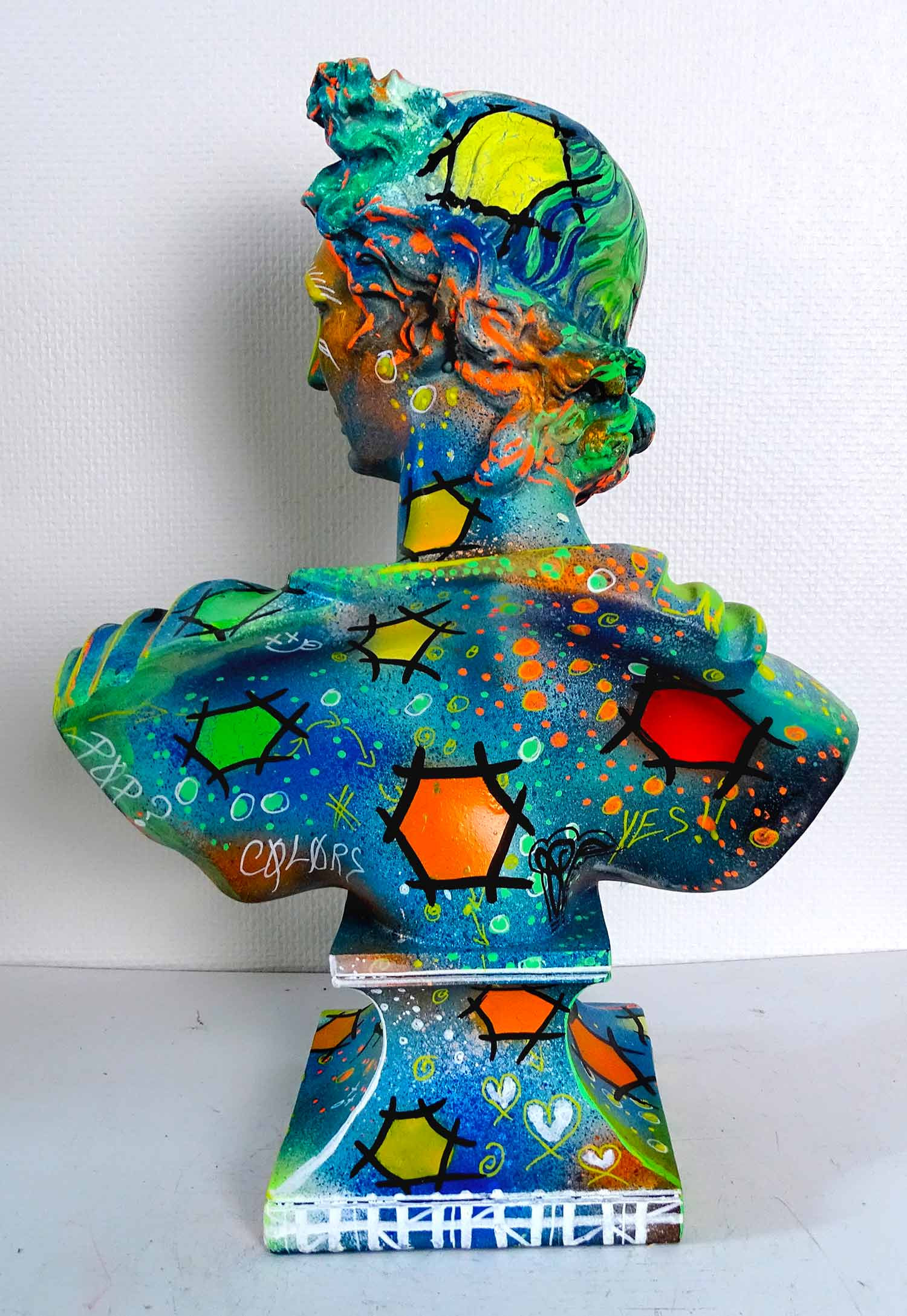 Priscilla Vettese, Pop David, sculpture - Artalistic online contemporary art buying and selling gallery