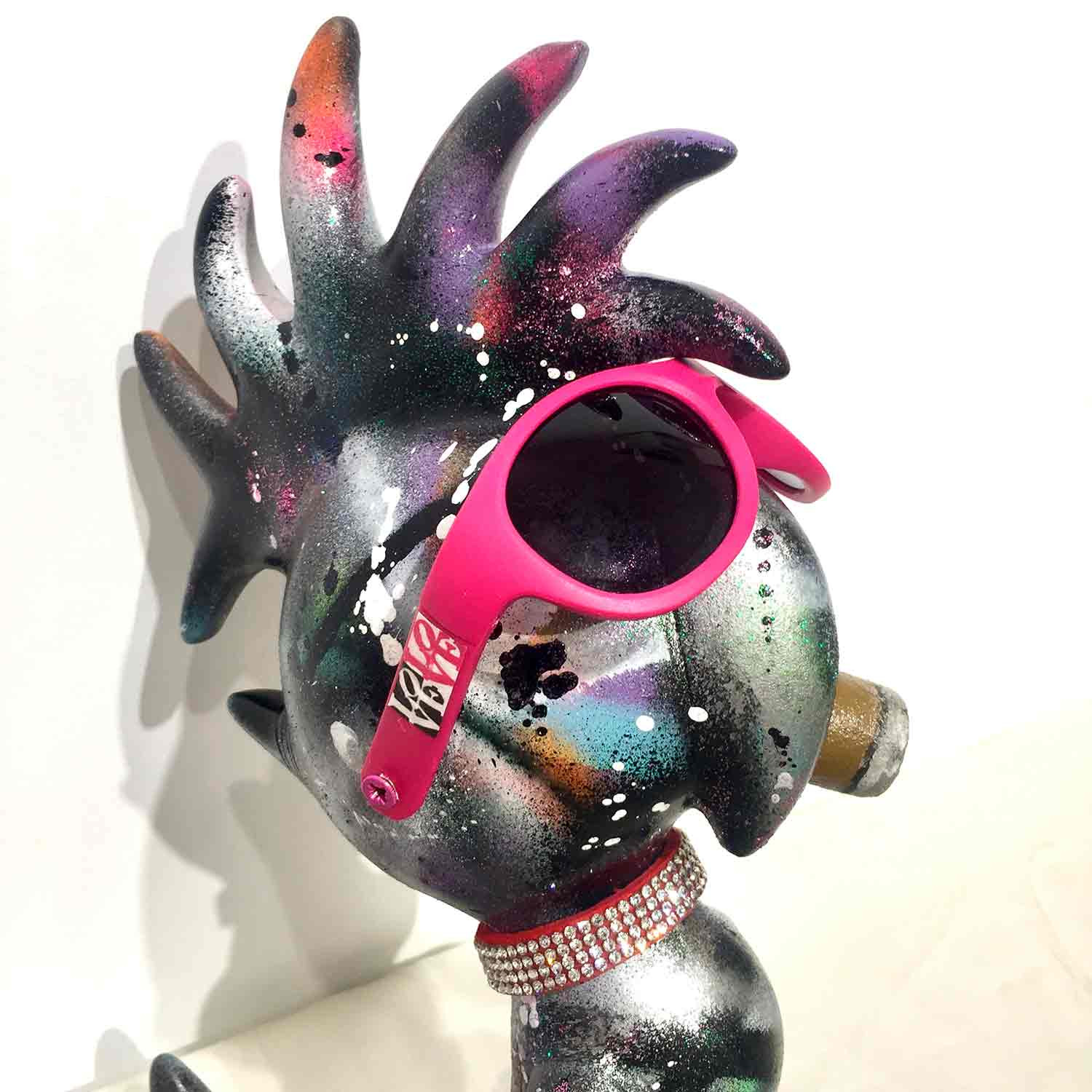 Patric Cornée, My parrot is a rapper, sculpture - Artalistic online contemporary art buying and selling gallery