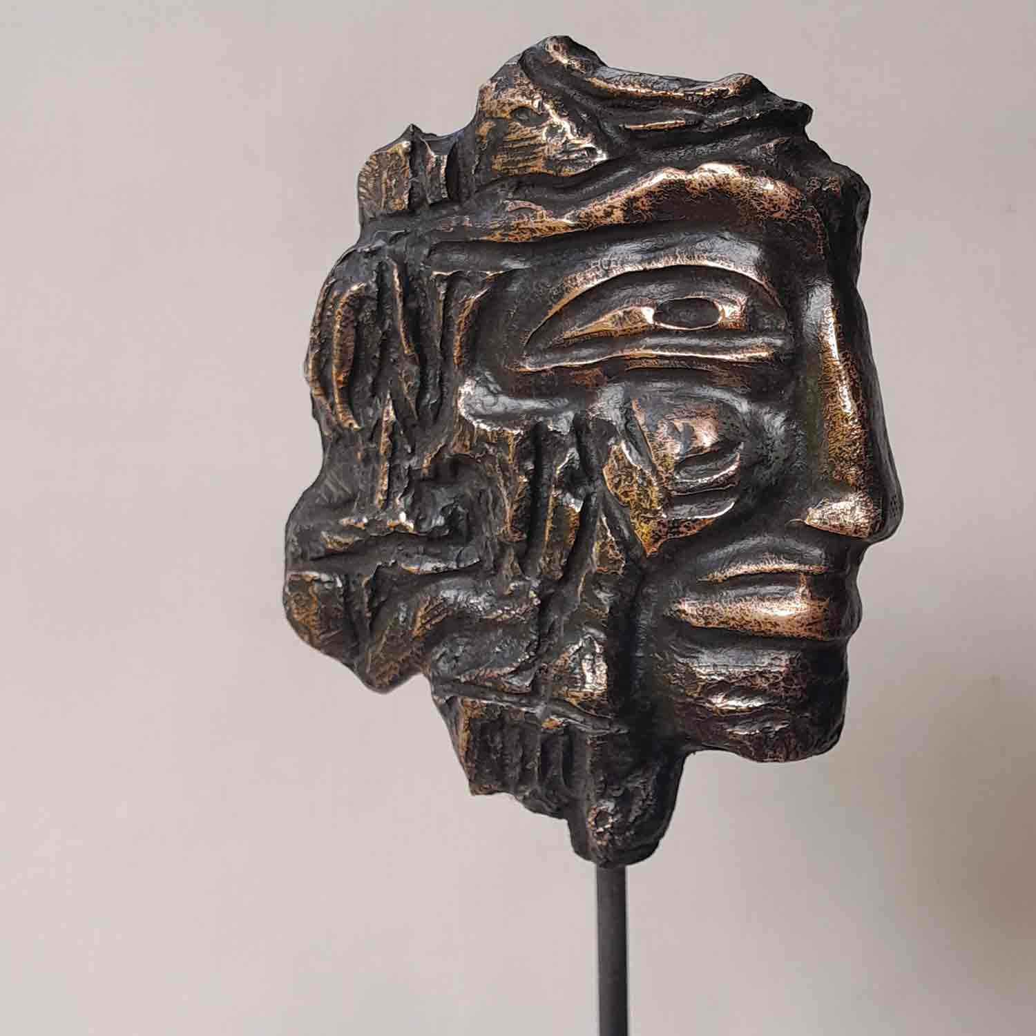 Les Hélènes, L'aztèque, sculpture - Artalistic online contemporary art buying and selling gallery