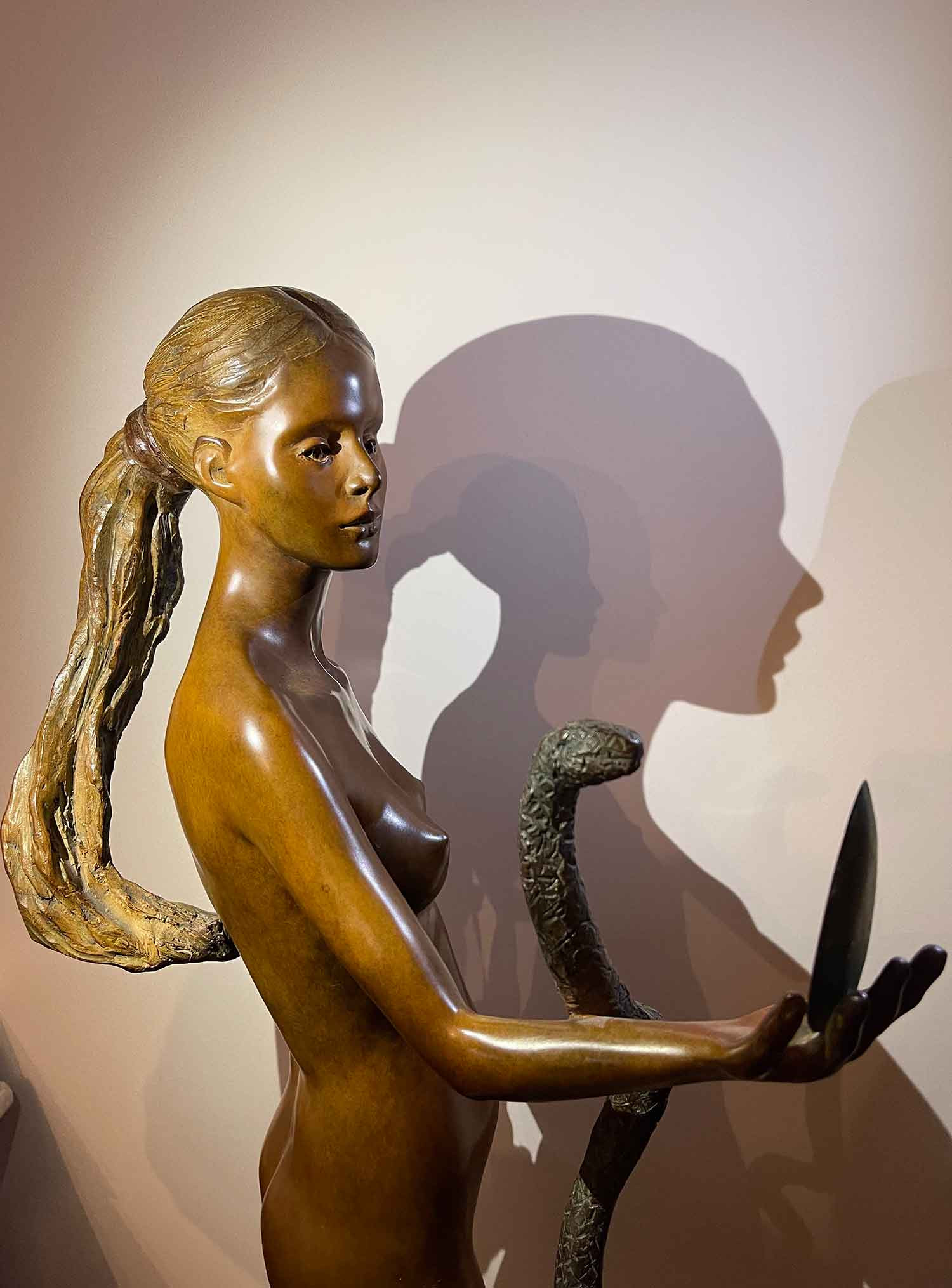 Béatrice Bissara, la tentation, sculpture - Artalistic online contemporary art buying and selling gallery