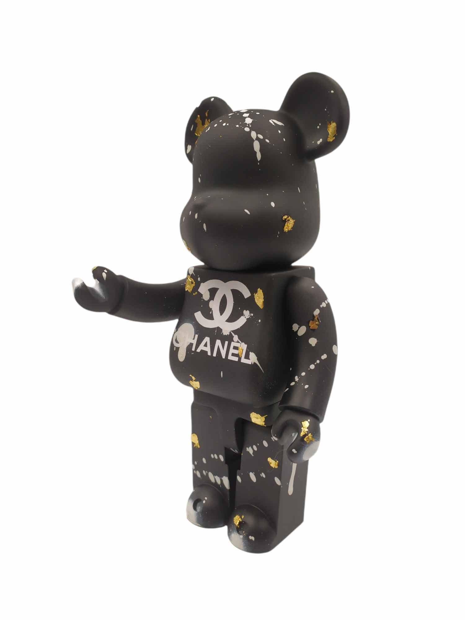 Contemporary Art - Resin sculpture - Bearbrick Chanel black - Vili