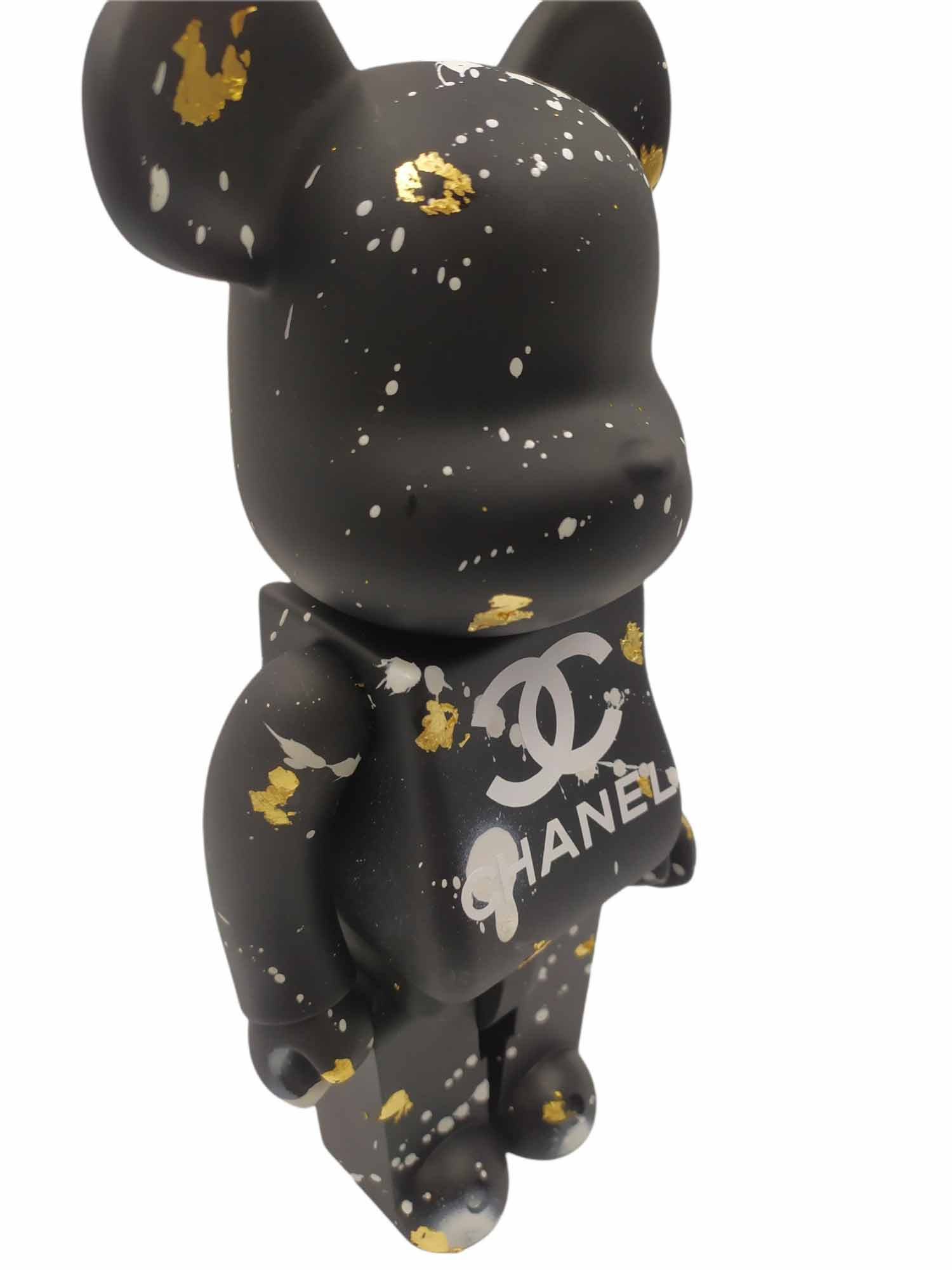 Contemporary Art - Resin sculpture - Bearbrick Chanel black - Vili