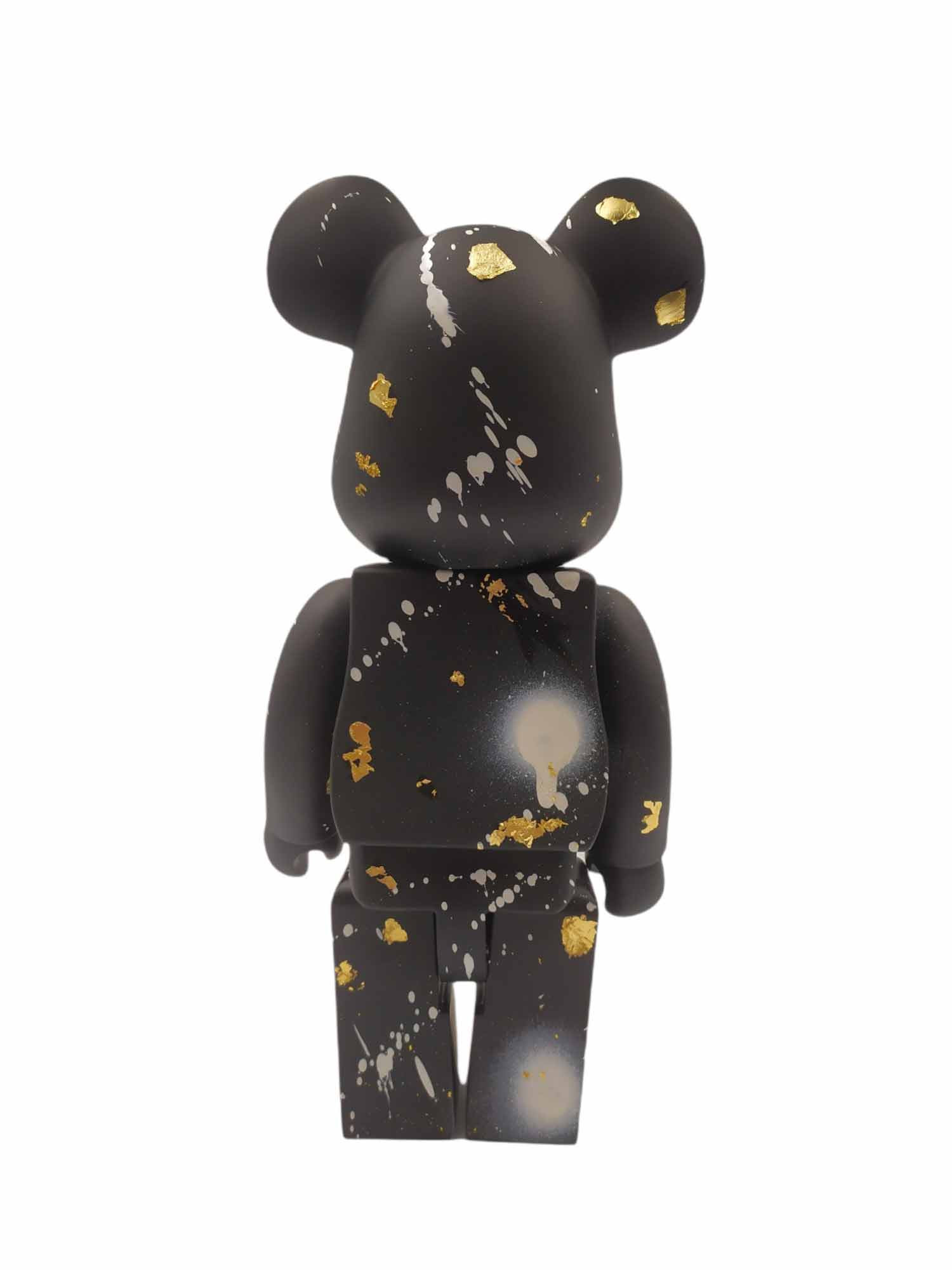 Contemporary Art - Resin sculpture - Bearbrick Chanel black - Vili