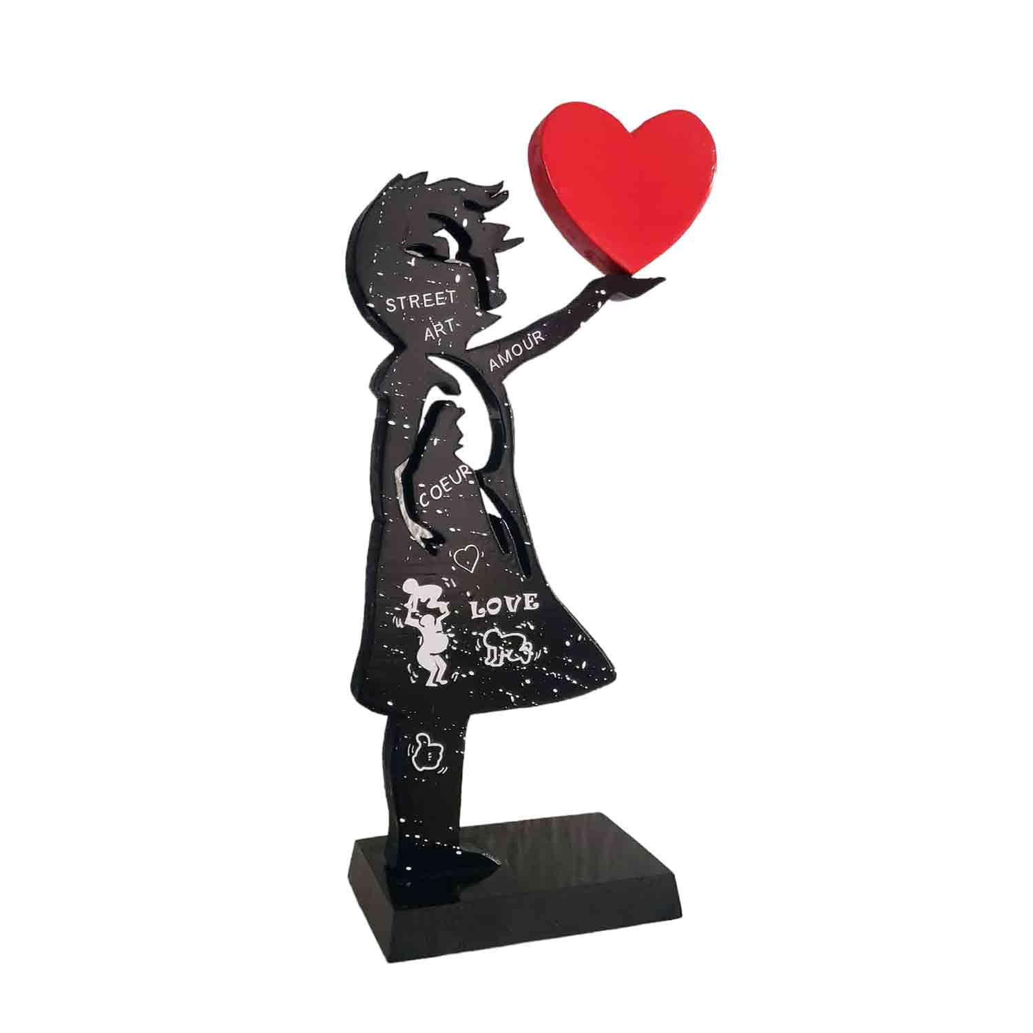 Ravi, Banksywood femme enfant, sculpture - Artalistic online contemporary art buying and selling gallery