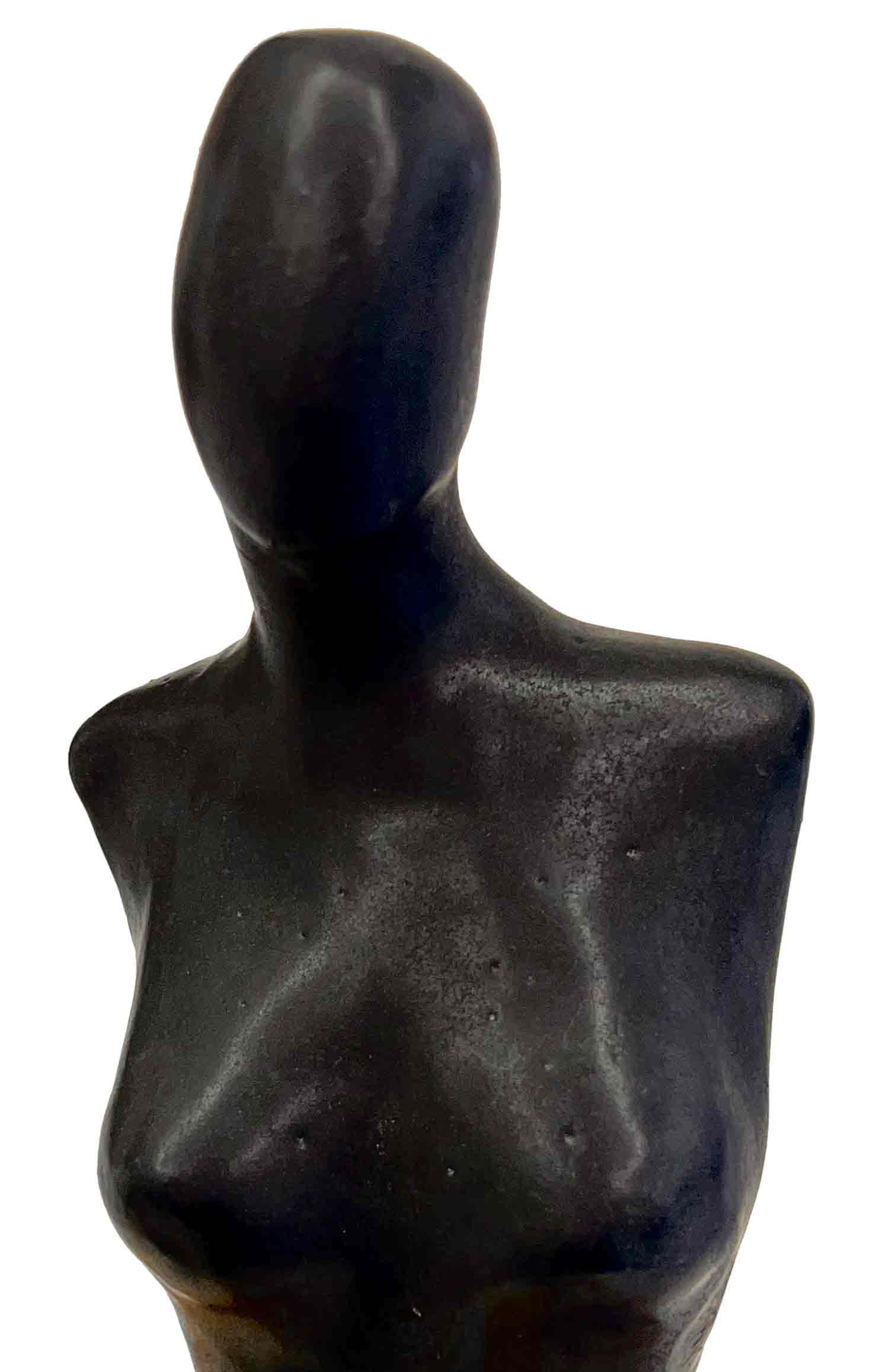 Reg, Ebène, sculpture - Artalistic online contemporary art buying and selling gallery