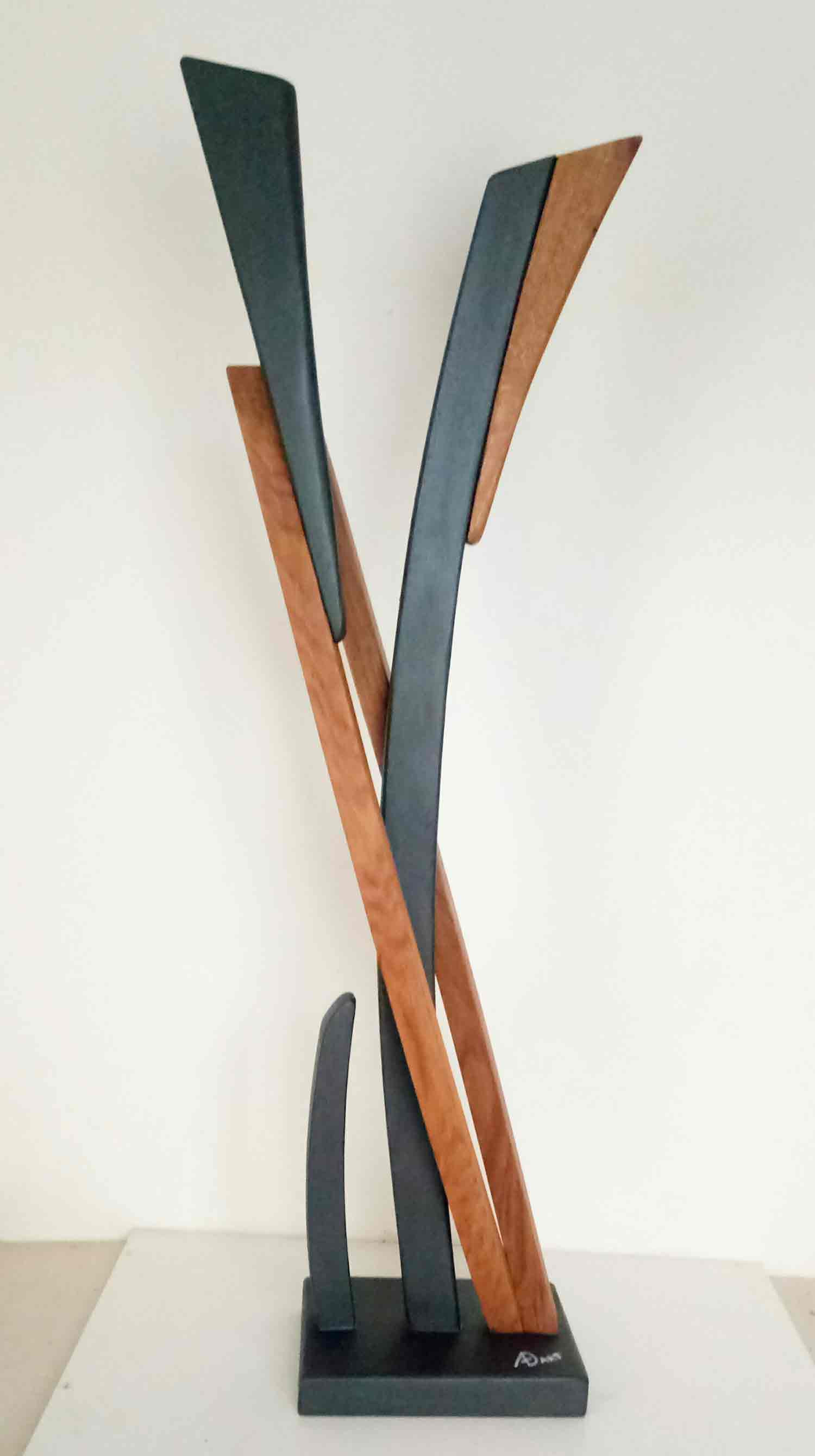 A+D Art, Dolmen abbracciato, sculpture - Artalistic online contemporary art buying and selling gallery