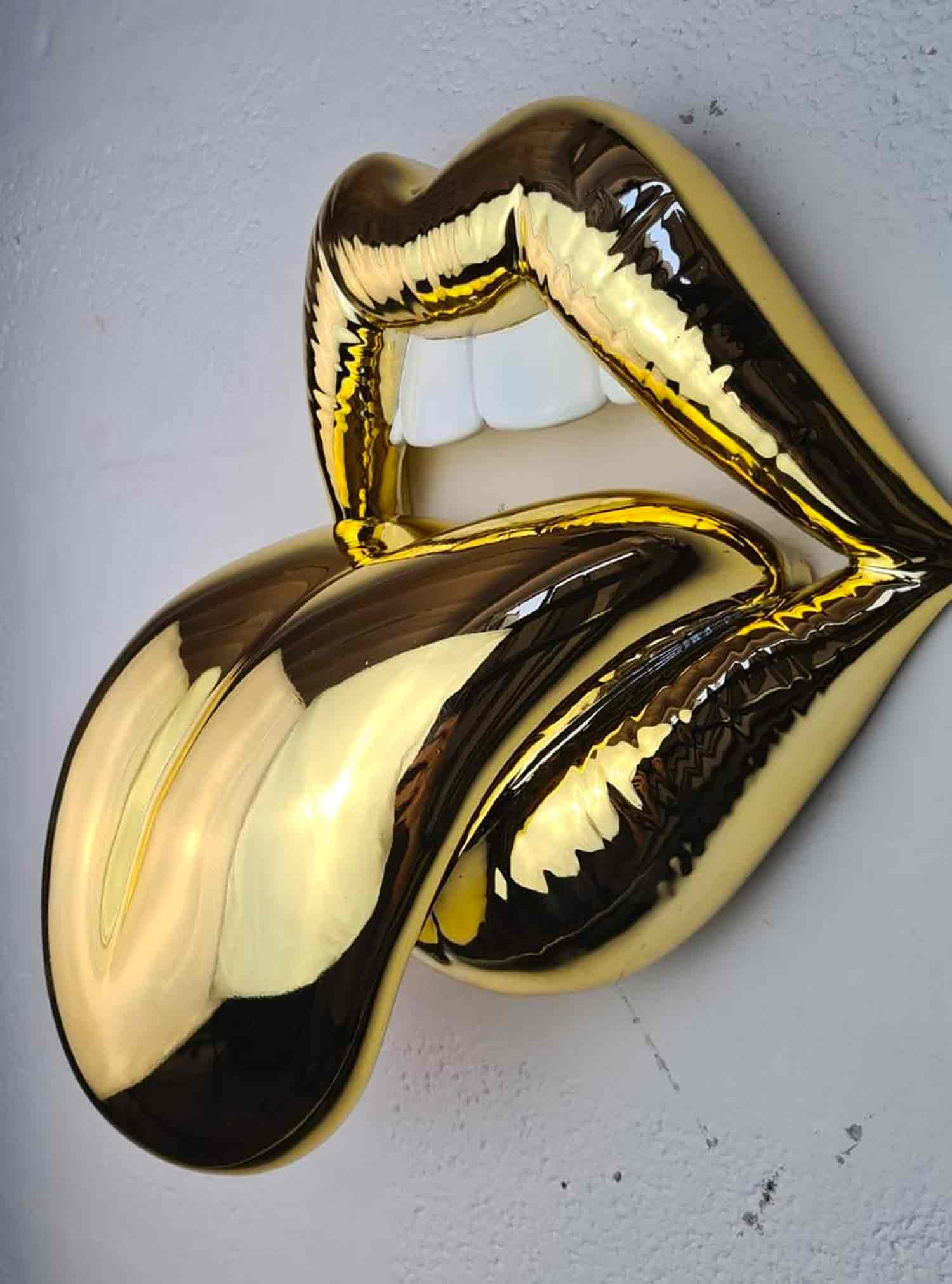 Sagrasse, Satisfaction gold, sculpture - Artalistic online contemporary art buying and selling gallery
