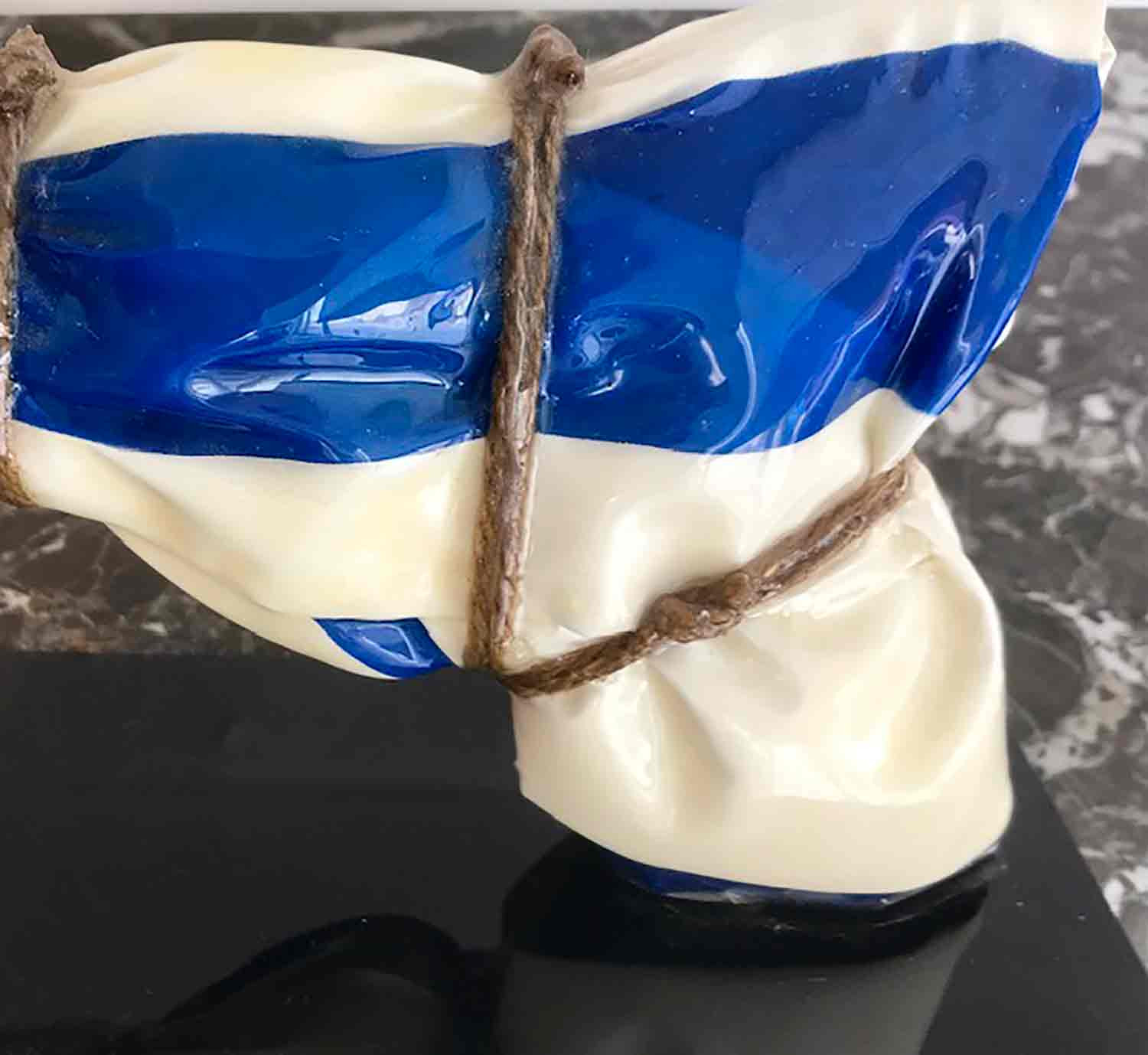 Helder Batista, Gun Israël, sculpture - Artalistic online contemporary art buying and selling gallery