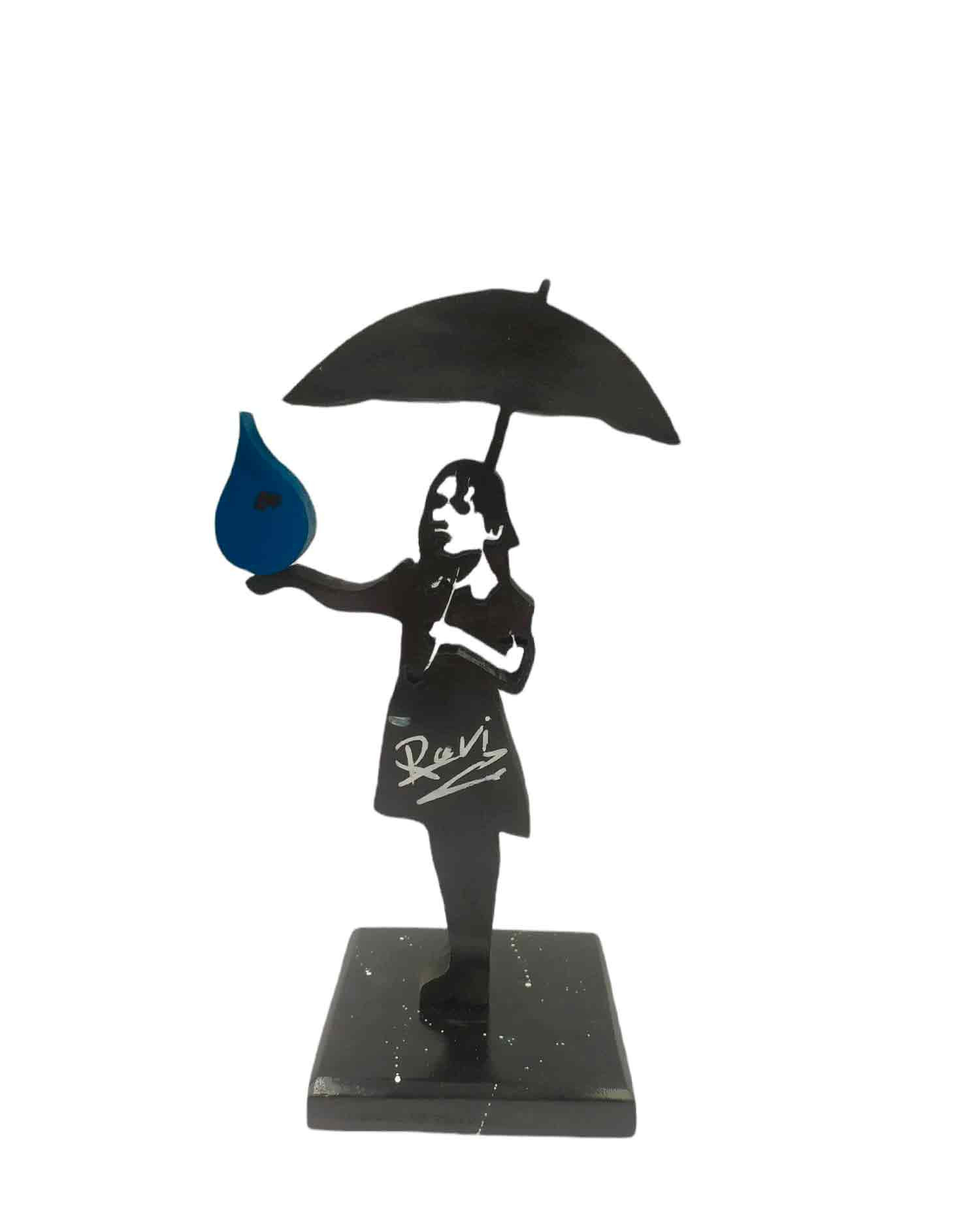 Ravi, fille parapluie Chanel, sculpture - Artalistic online contemporary art buying and selling gallery