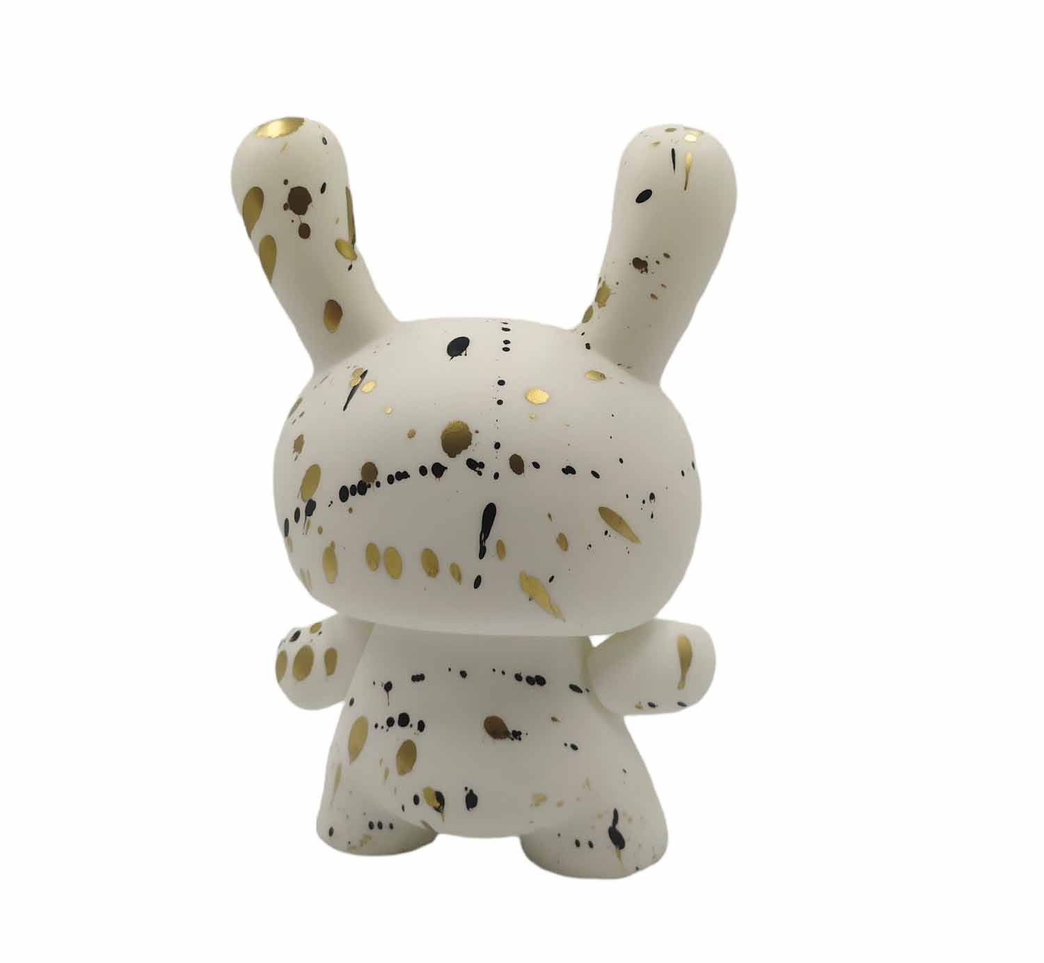 Vili, Lapin toy Chanel, sculpture - Artalistic online contemporary art buying and selling gallery