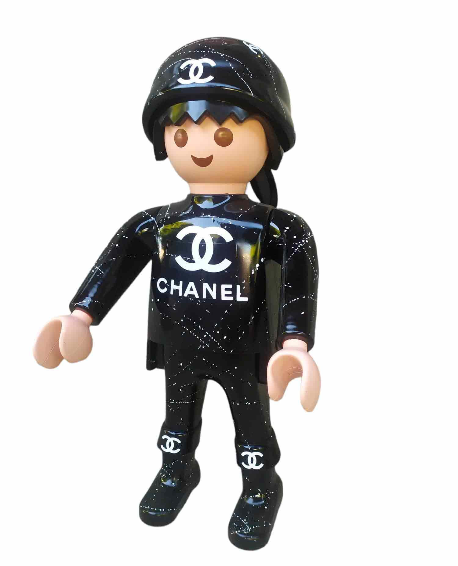 Vili, Playmo Chanel, sculpture - Artalistic online contemporary art buying and selling gallery