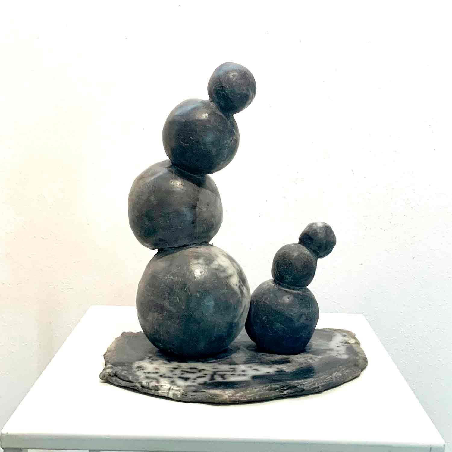 Tilde, L'écoutèrent, sculpture - Artalistic online contemporary art buying and selling gallery