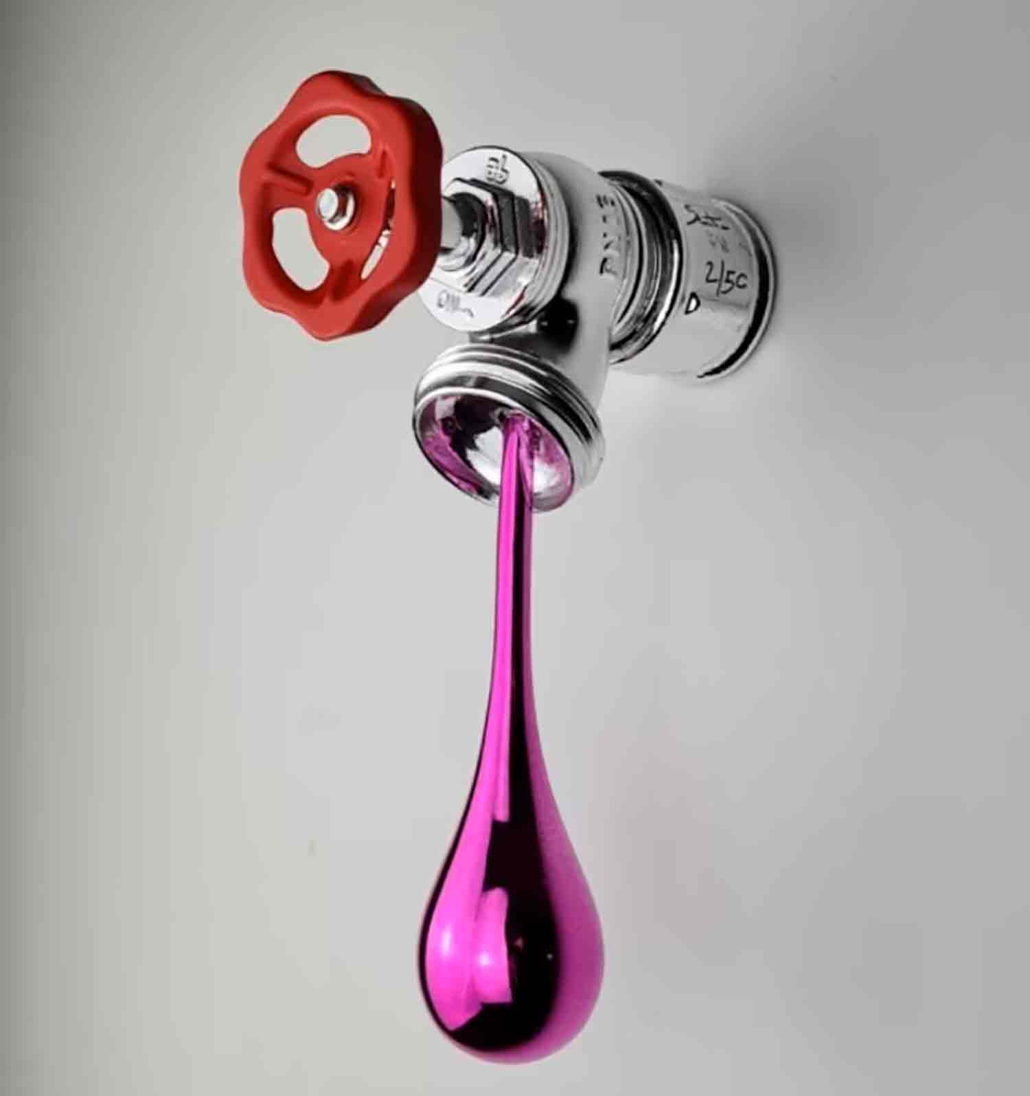 Santicri, Running out, sculpture - Artalistic online contemporary art buying and selling gallery