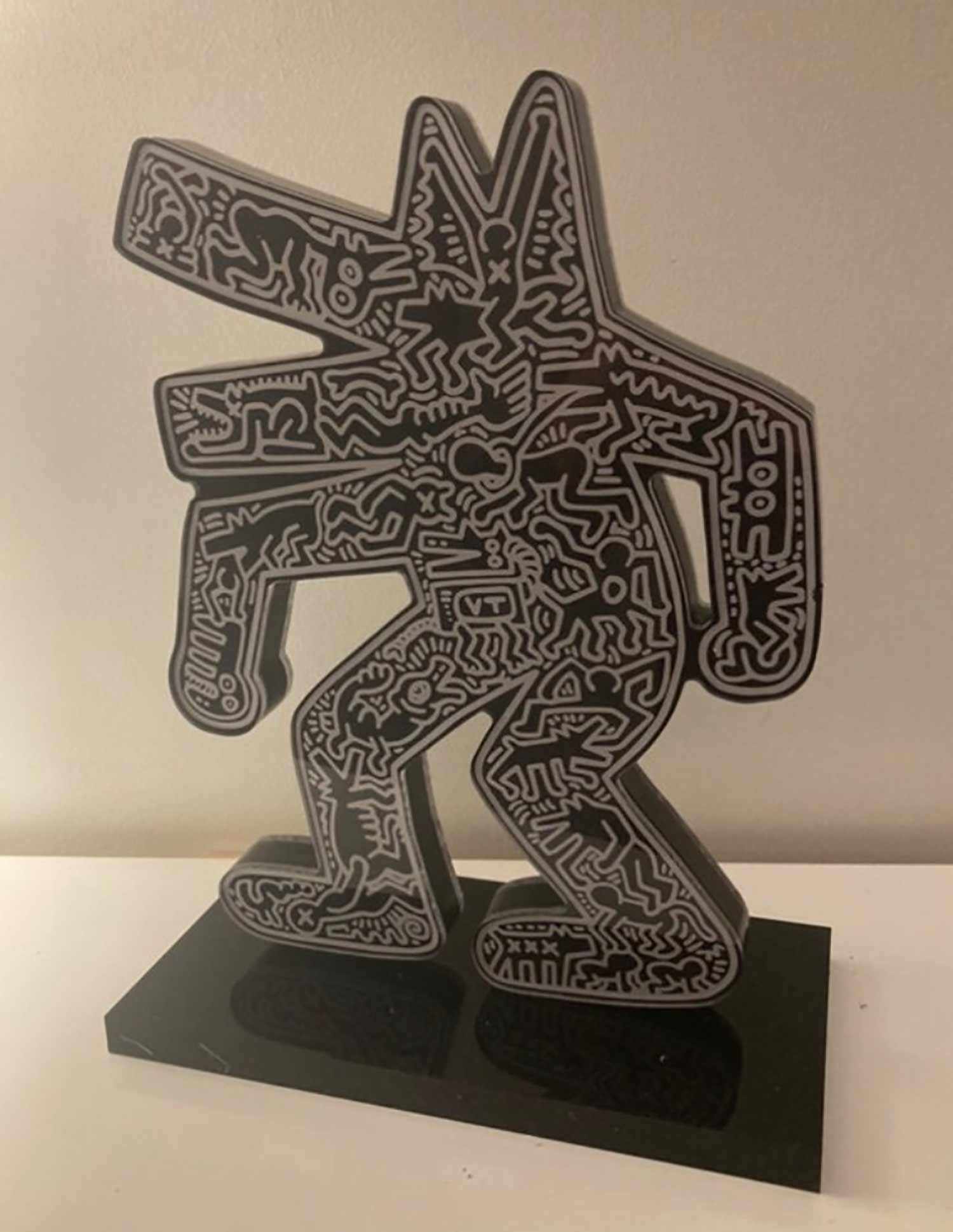 Keith Haring (d'après), The dog, sculpture - Artalistic online contemporary art buying and selling gallery