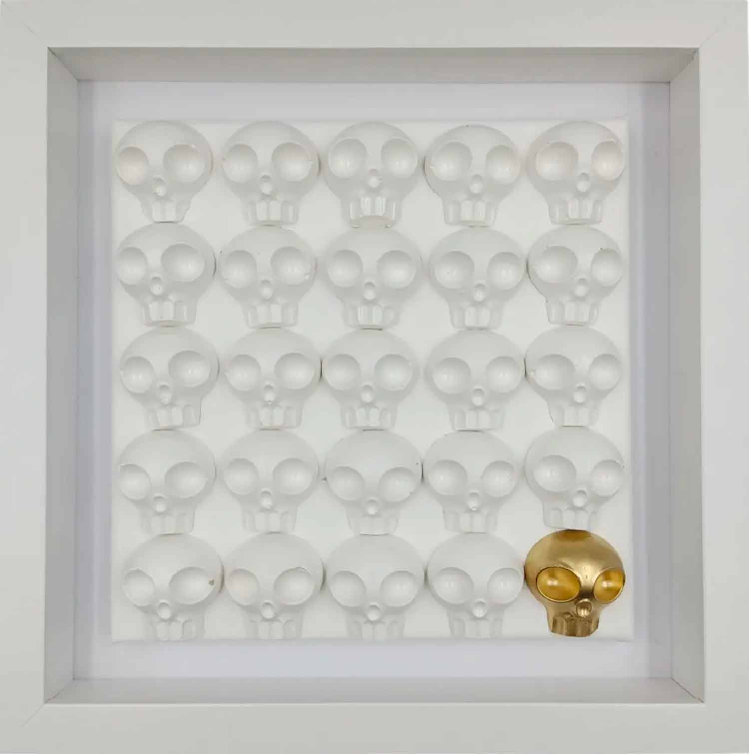 VL, La différence (white), sculpture - Artalistic online contemporary art buying and selling gallery