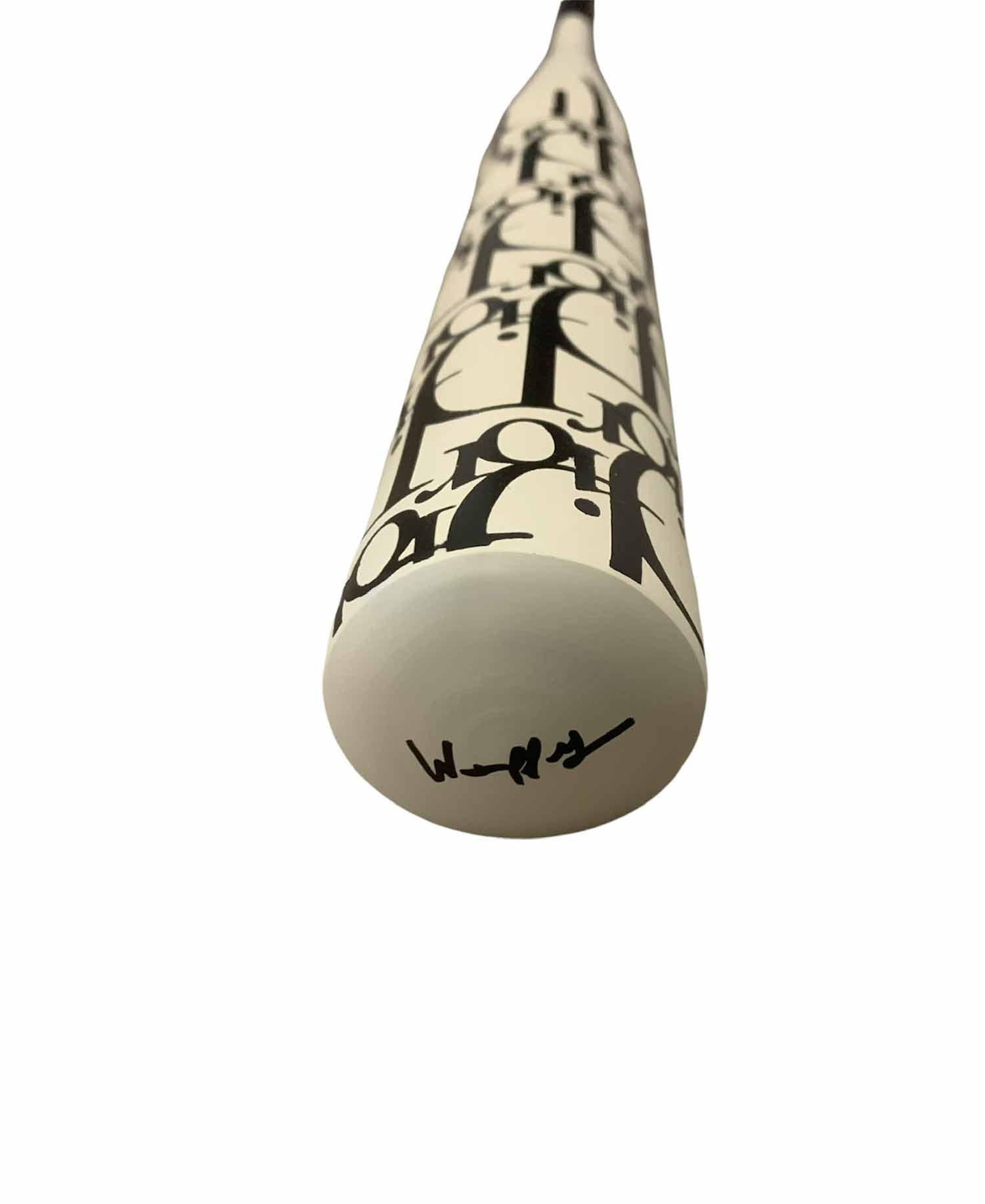 Wally, batte de baseball Dior, sculpture - Artalistic online contemporary art buying and selling gallery