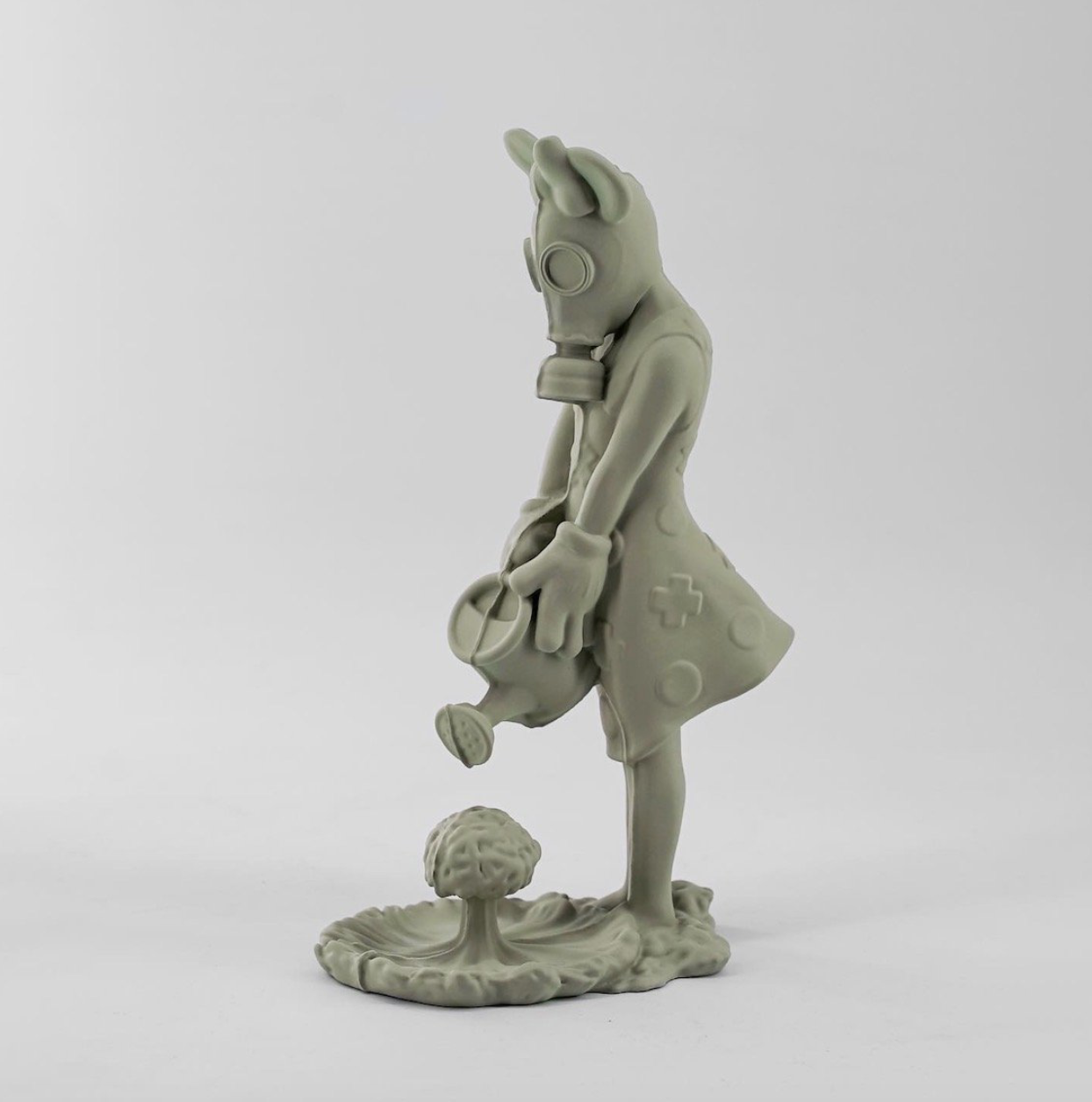 Aspencrow, Toy Soldier girl olive, sculpture - Artalistic online contemporary art buying and selling gallery