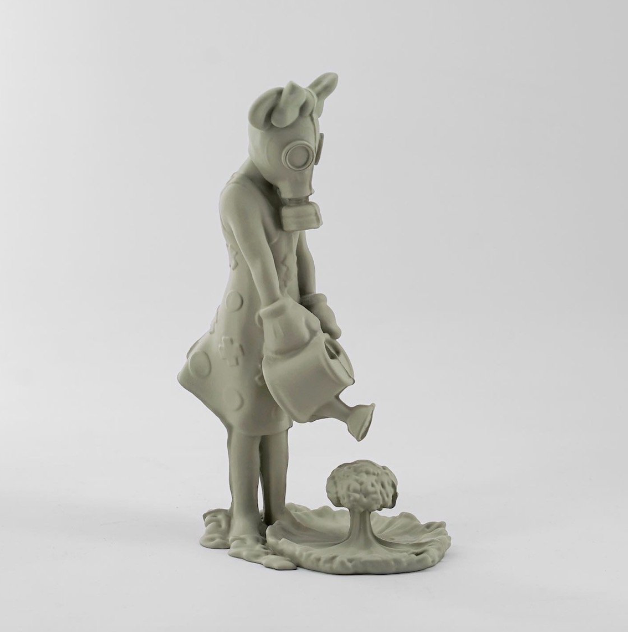 Aspencrow, Toy Soldier girl olive, sculpture - Artalistic online contemporary art buying and selling gallery