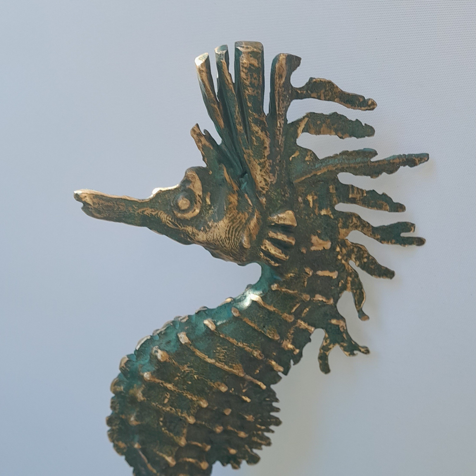 Les Hélènes, Sea Horse, sculpture - Artalistic online contemporary art buying and selling gallery