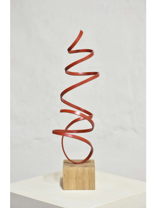 Serpentant hélicoïde rouge