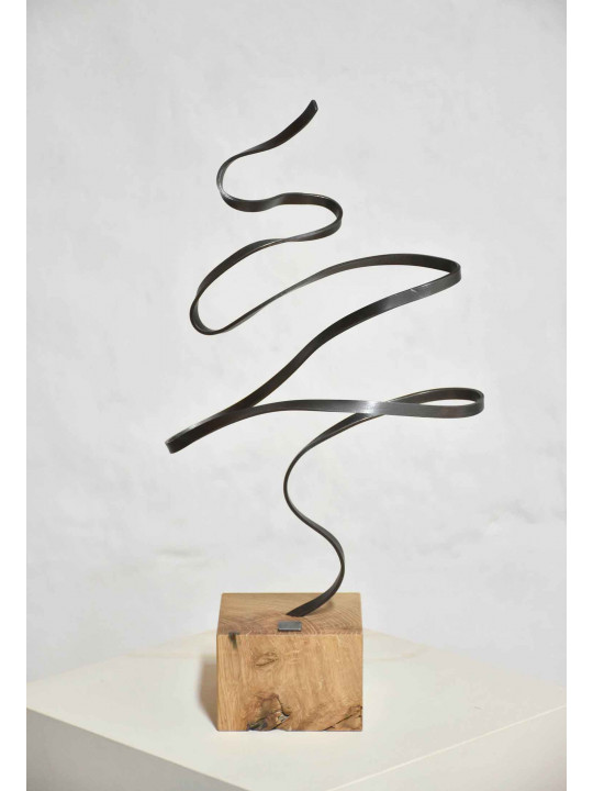 Serpentant "en lacet"