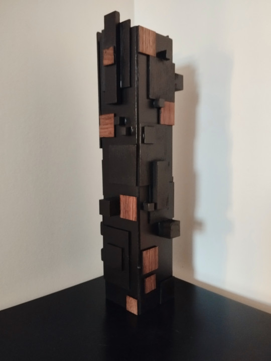 MONOLITH