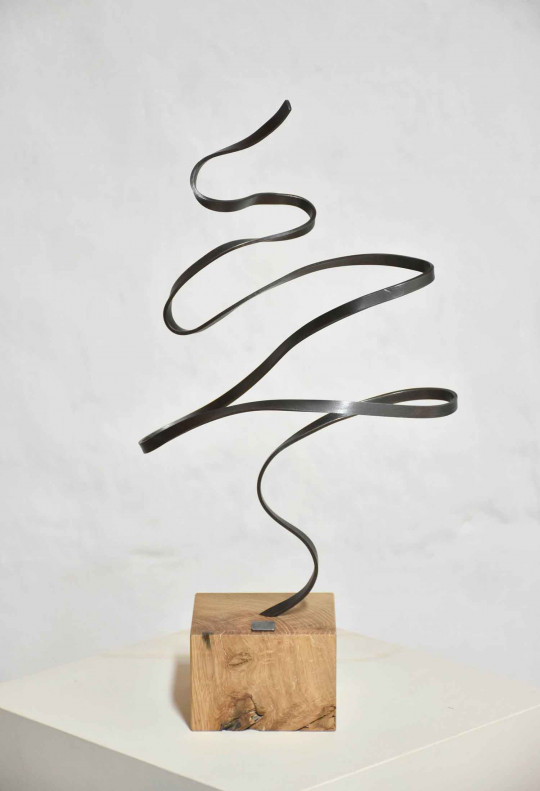 Serpentant "en lacet"